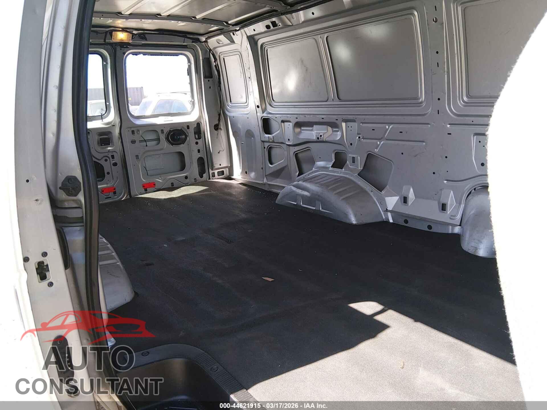 FORD E-350 SUPER DUTY 2010 - 1FTSS3EL1ADA77011
