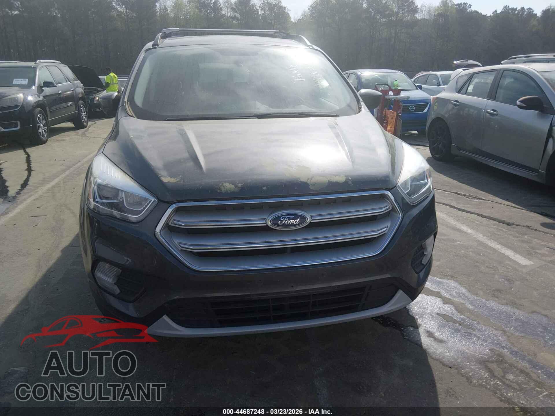 FORD ESCAPE 2018 - 1FMCU0HD1JUB19951
