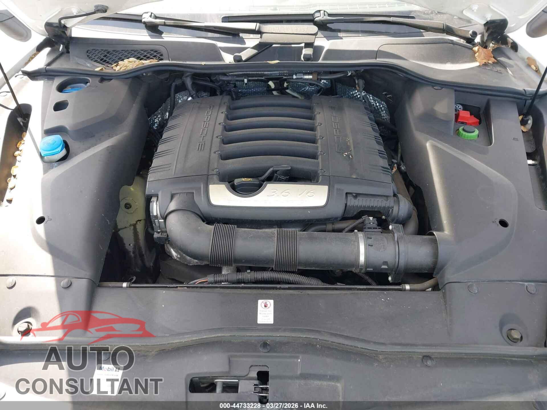 PORSCHE CAYENNE 2017 - WP1AA2A27HKA86015
