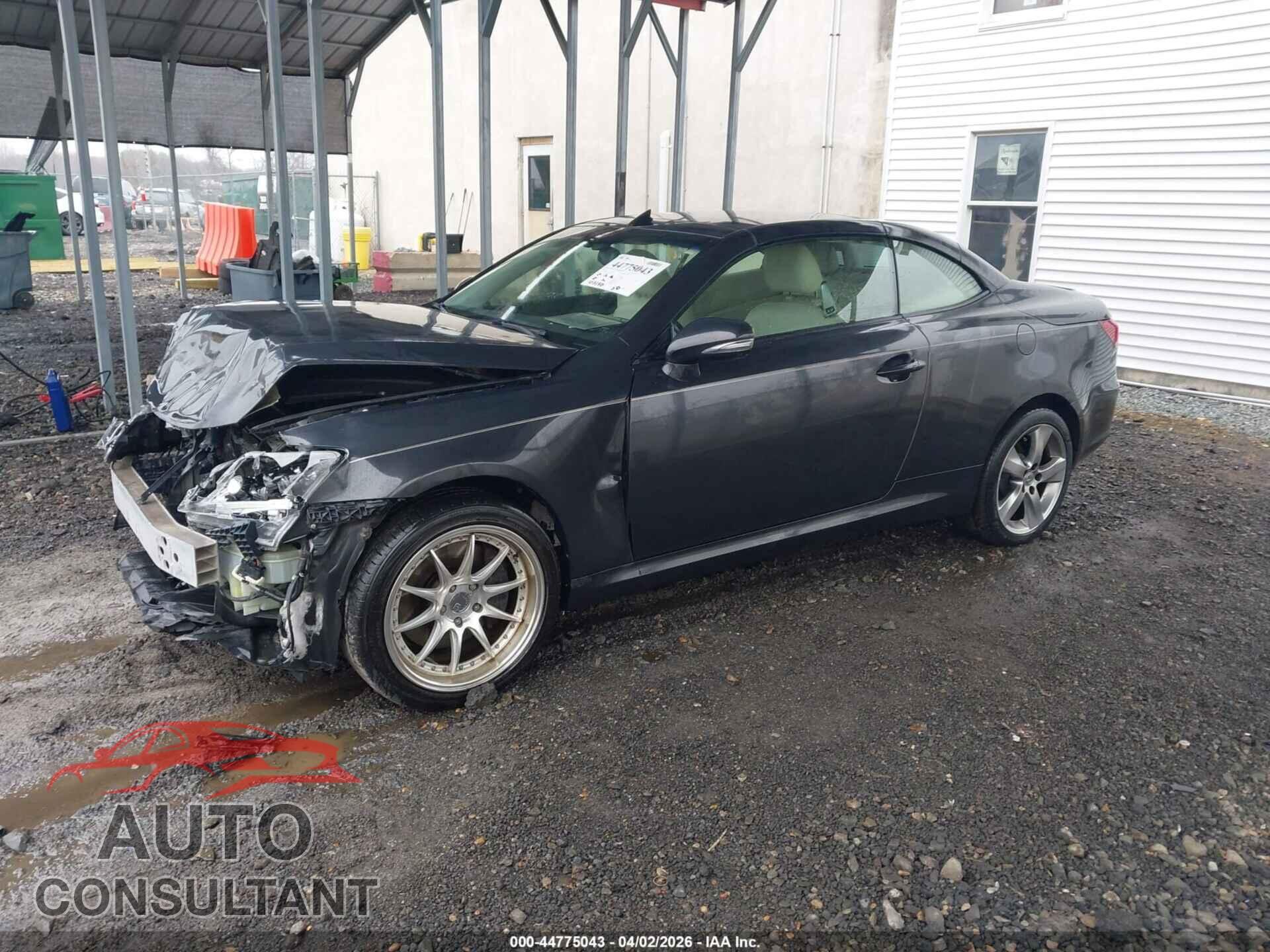 LEXUS IS 350C 2010 - JTHFE2C28A2504840
