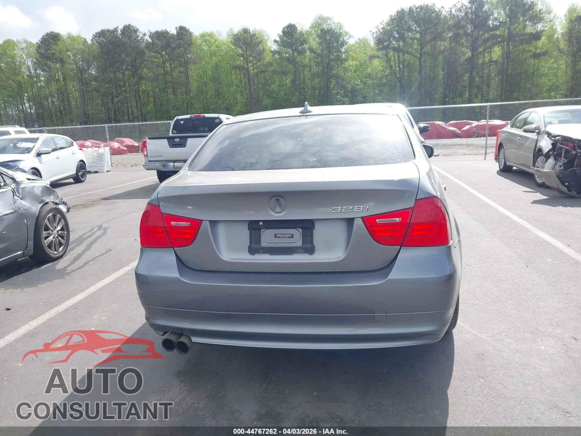 BMW 328I 2011 - WBAPH7C54BE682844