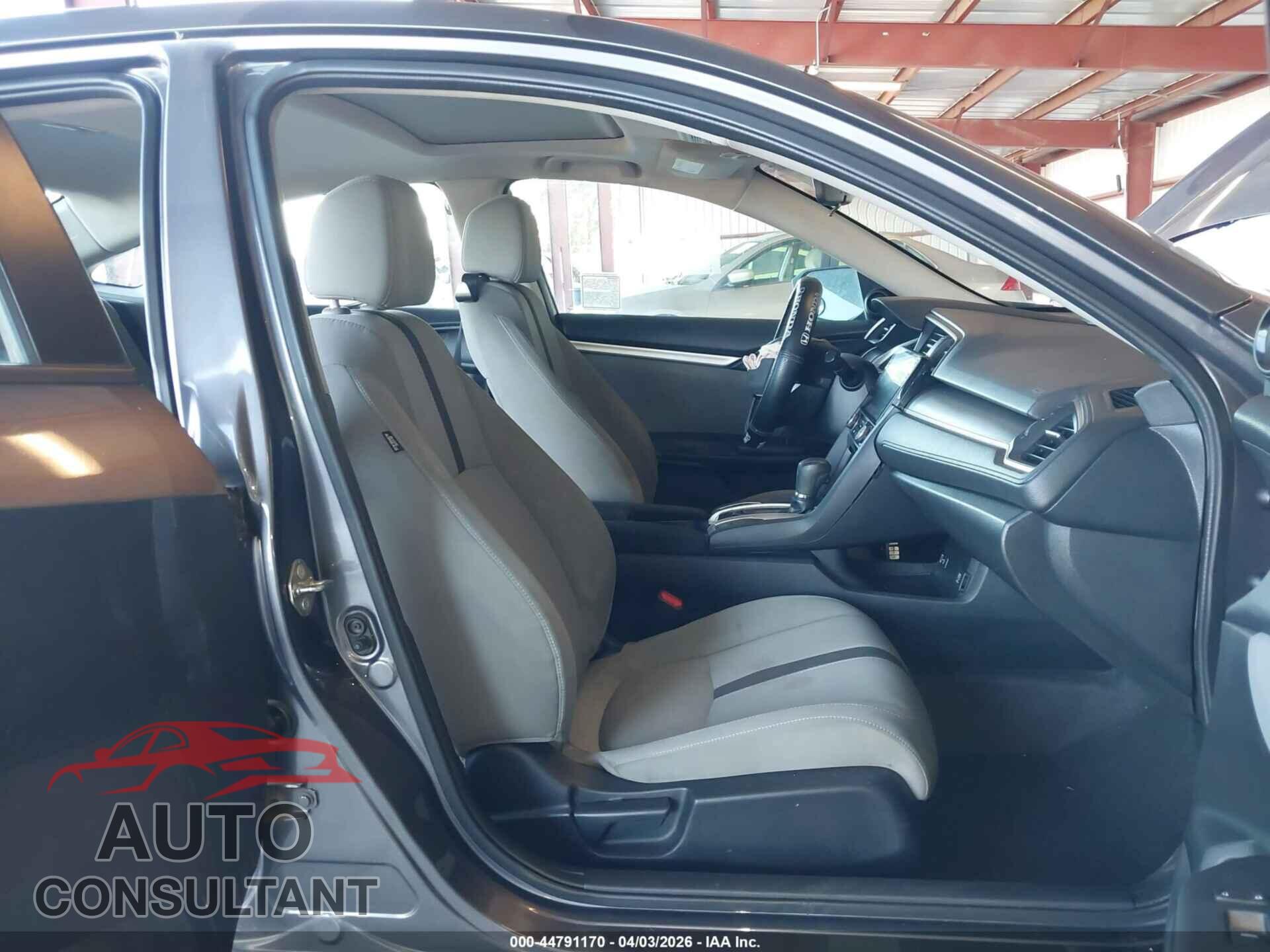 HONDA CIVIC 2017 - 19XFC2F70HE217262