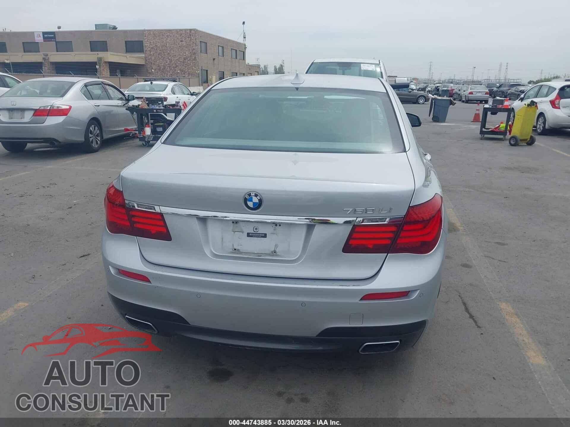 BMW 750 2014 - WBAYE8C55ED136051