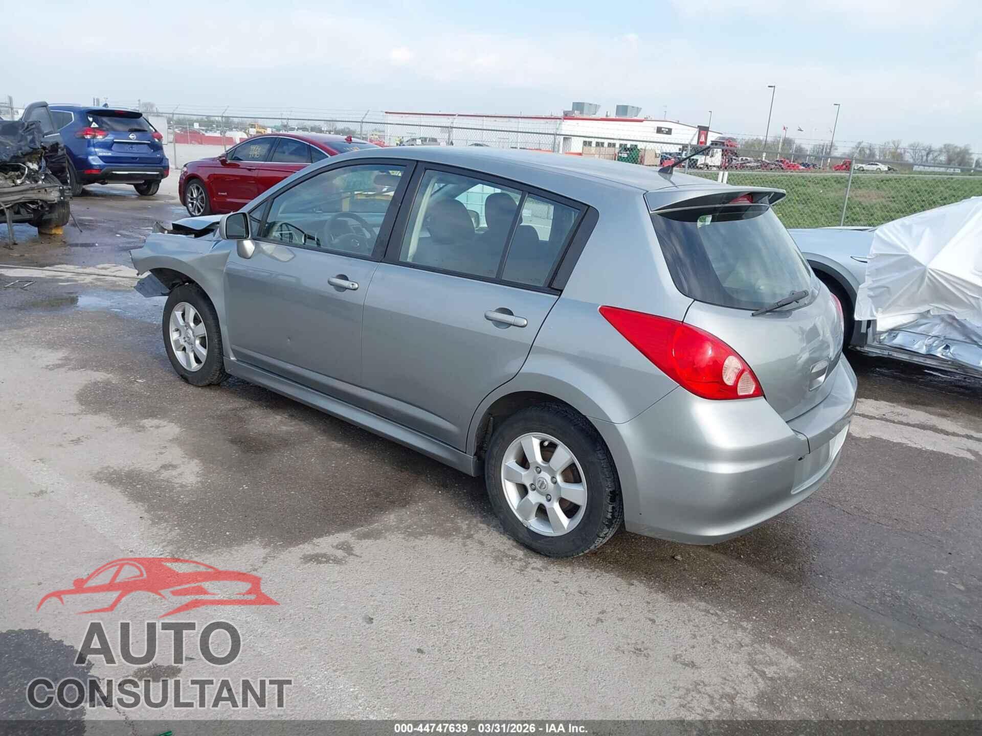 NISSAN VERSA 2011 - 3N1BC1CP2BL411018