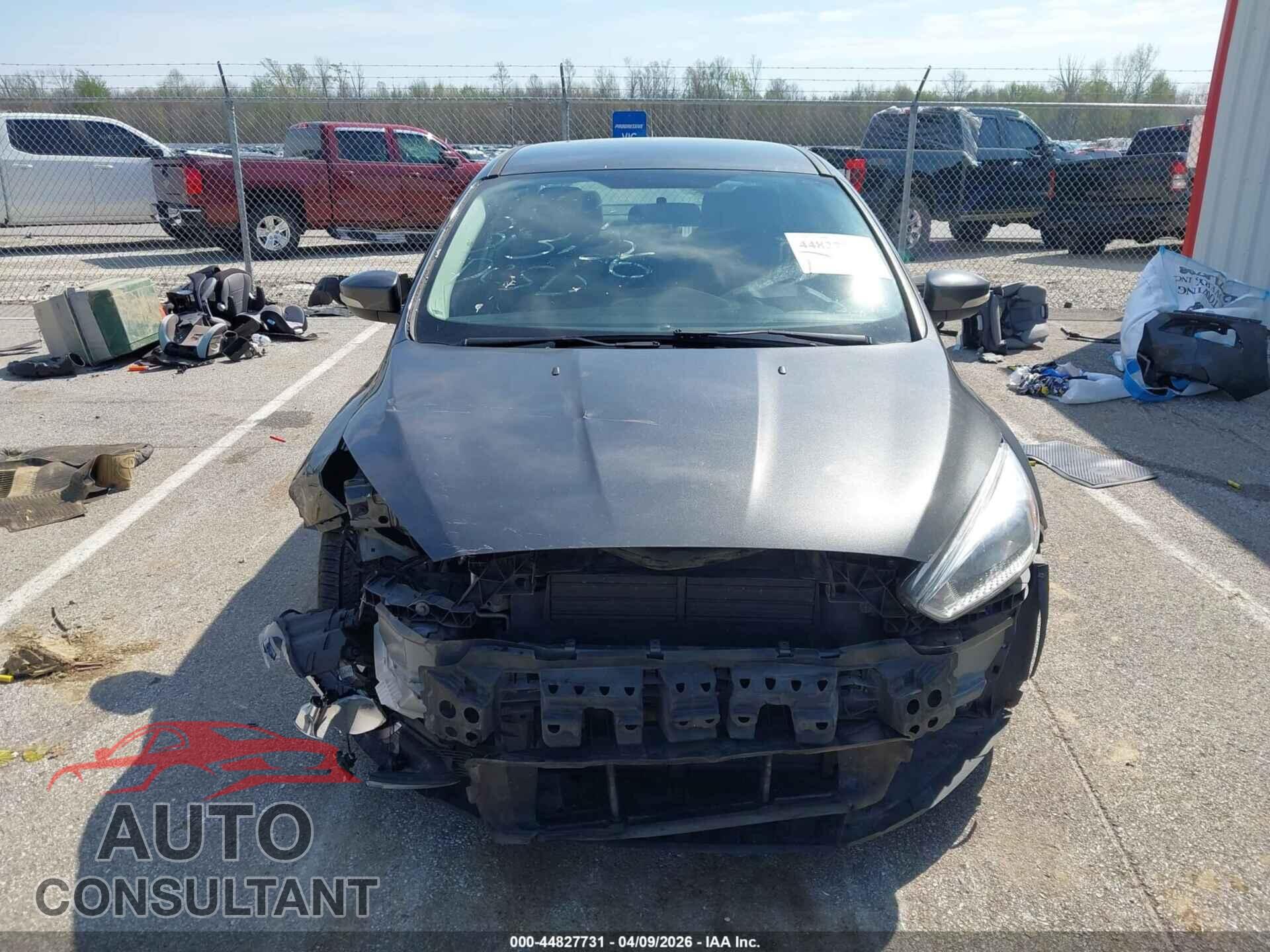 FORD FOCUS 2017 - 1FADP3F29HL280041