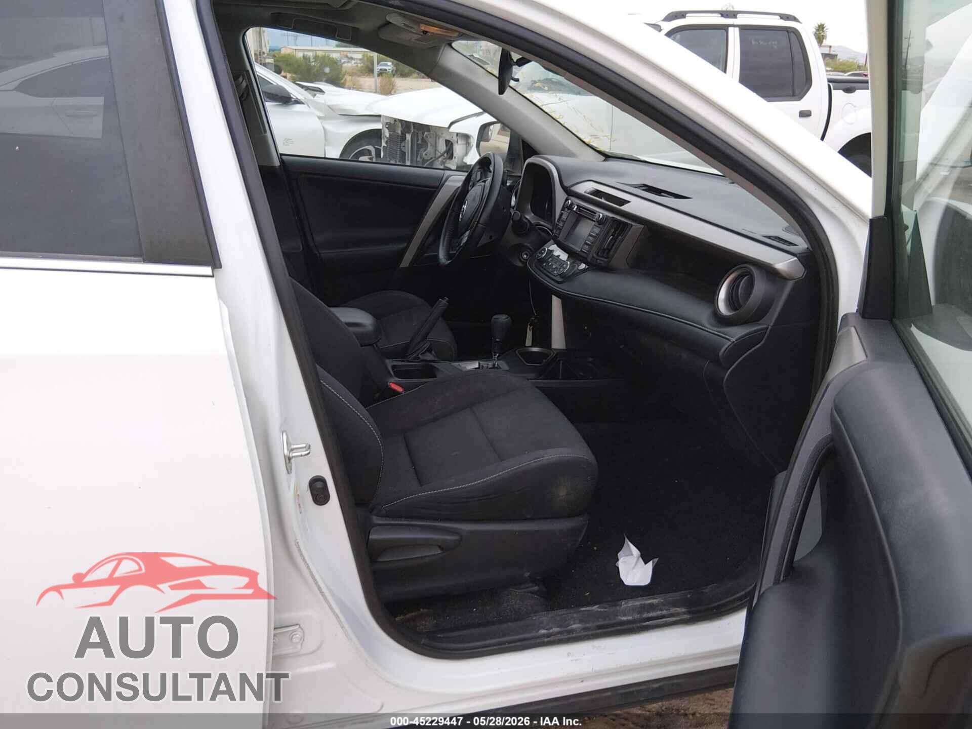 TOYOTA RAV4 2018 - 2T3RFREV7JW804310
