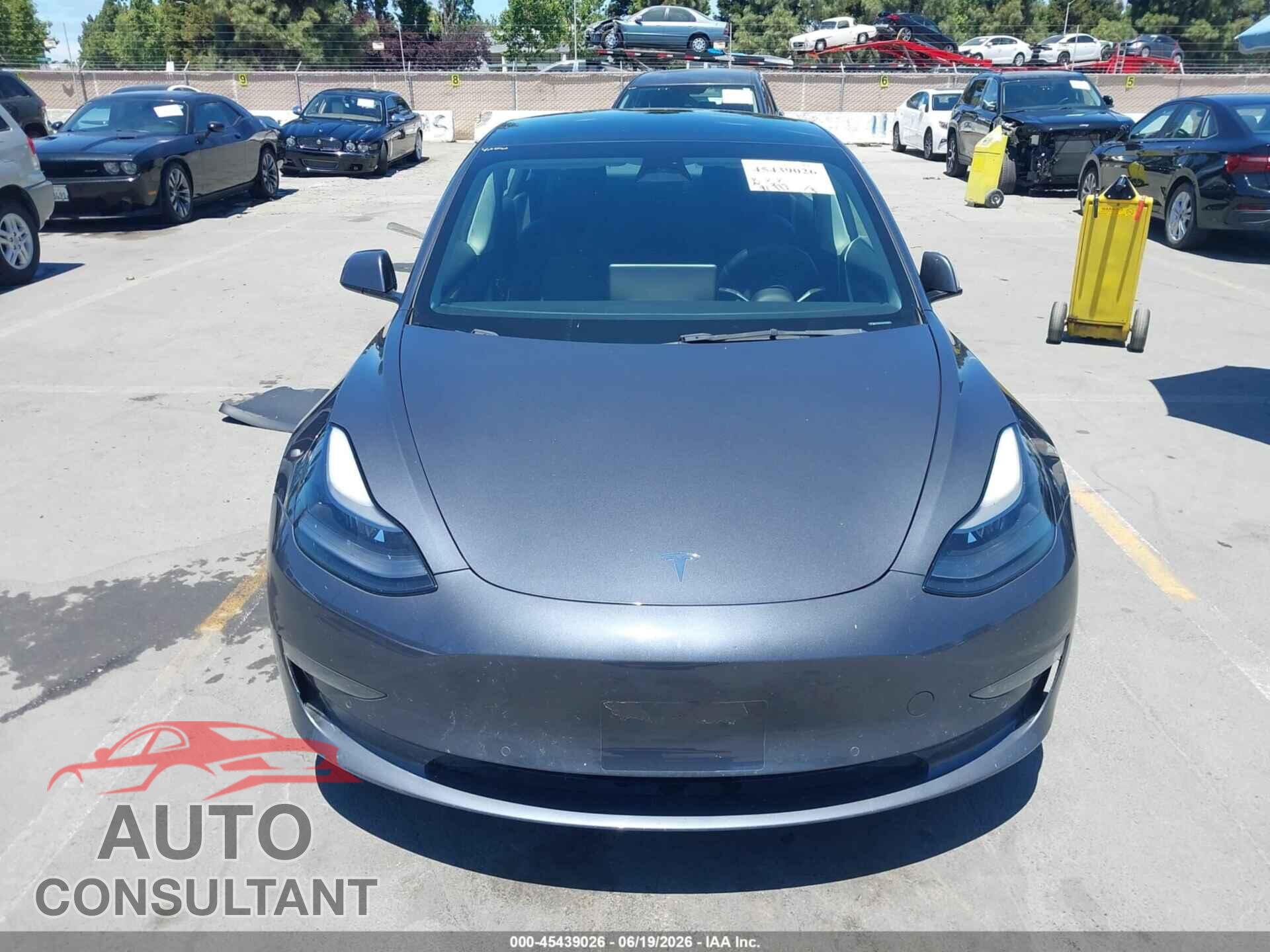 TESLA MODEL 3 2022 - 5YJ3E1EA9NF295145