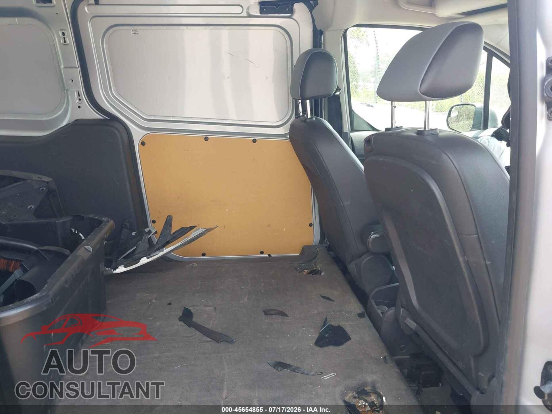 FORD TRANSIT CONNECT 2017 - NM0LS7E72H1323474