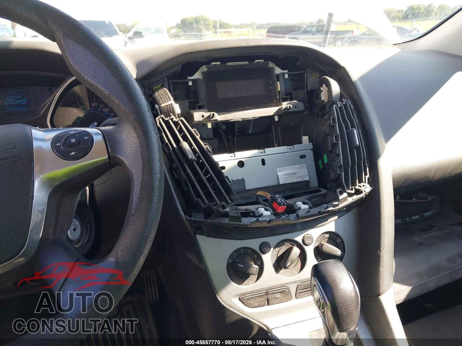 FORD FOCUS 2012 - 1FAHP3F21CL211919