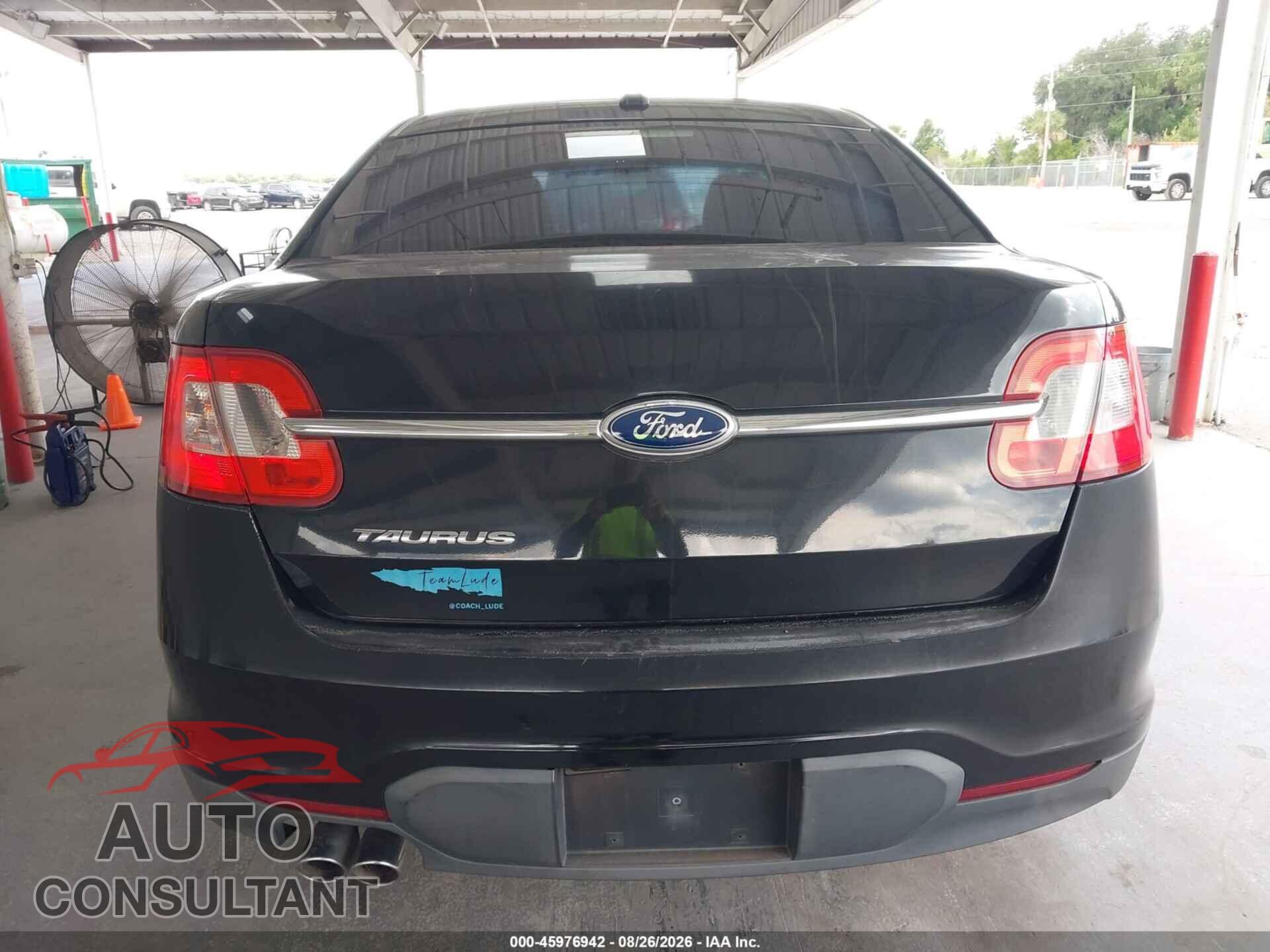 FORD TAURUS 2012 - 1FAHP2DW1CG125678