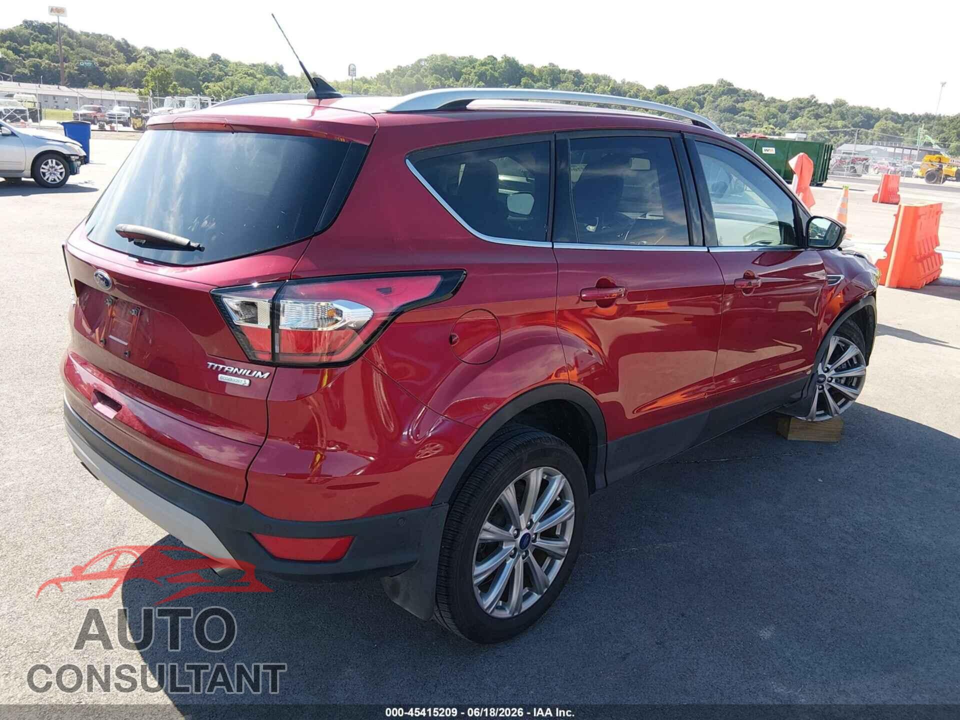 FORD ESCAPE 2018 - 1FMCU0J99JUD20843