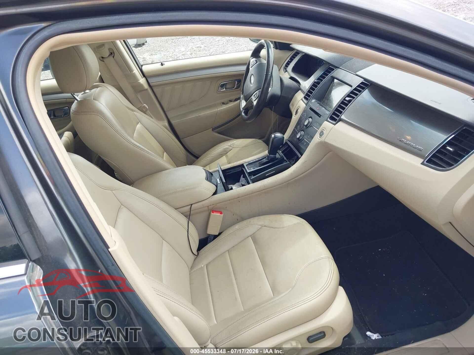 FORD TAURUS 2017 - 1FAHP2E87HG130276