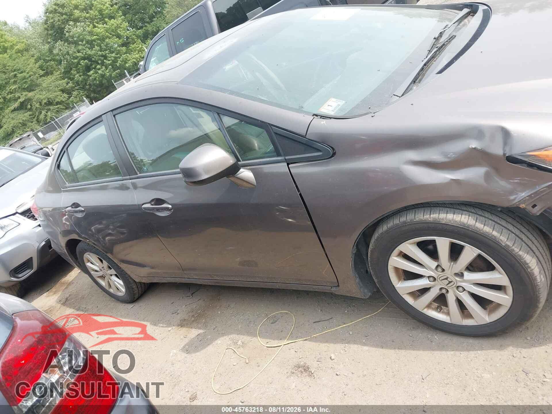 HONDA CIVIC 2012 - 2HGFB2F94CH545819