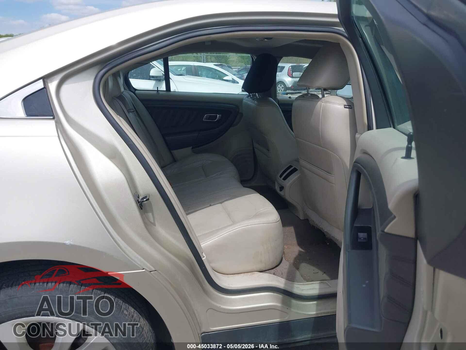 FORD TAURUS 2010 - 1FAHP2EW2AG120131