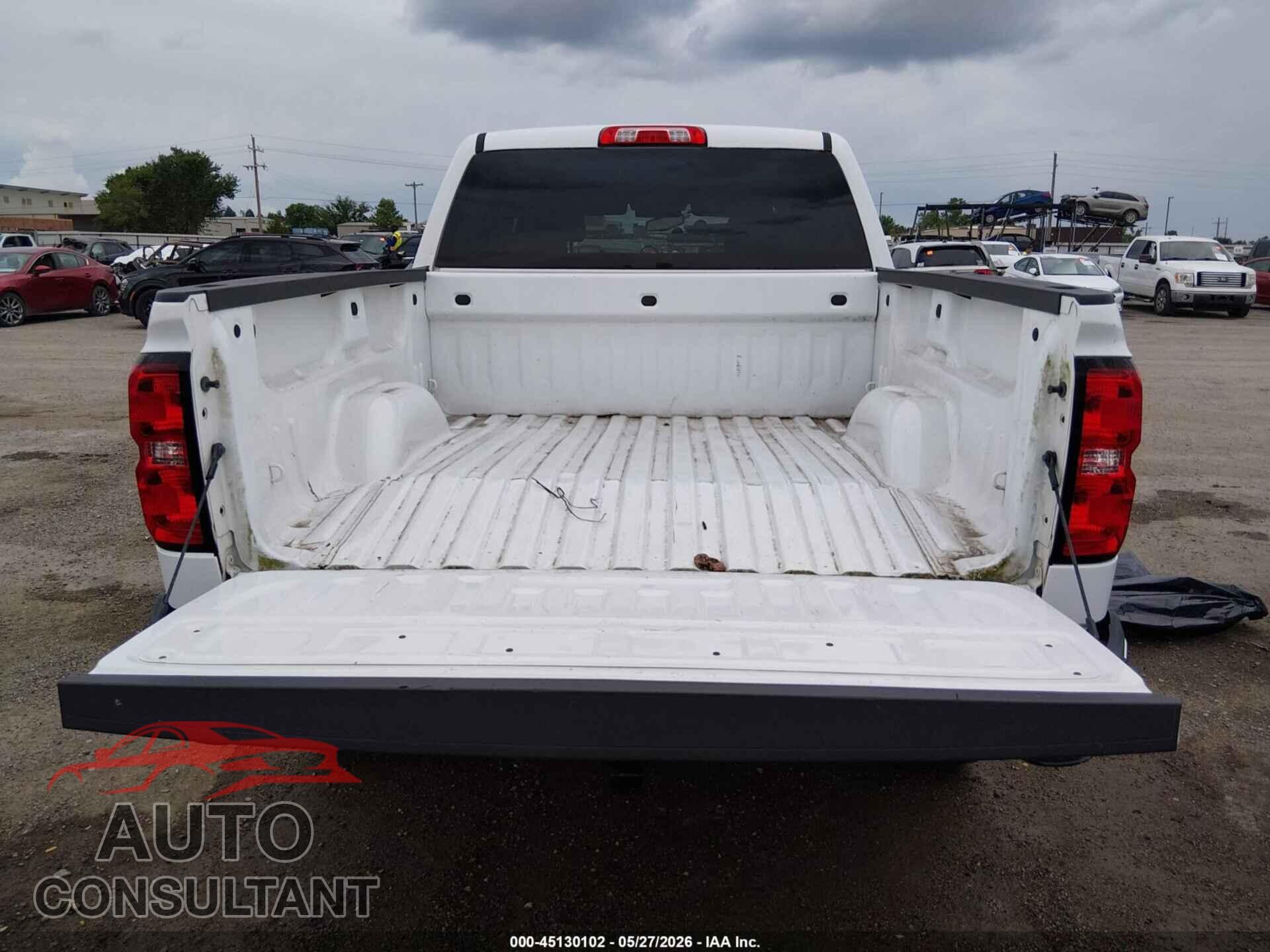 CHEVROLET SILVERADO 1500 2018 - 3GCPCPEC0JG347777