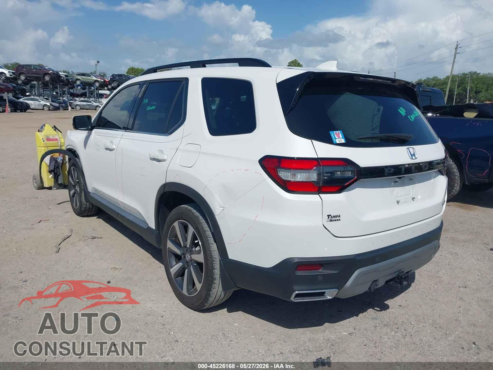 HONDA PILOT 2023 - 5FNYG2H71PB013735