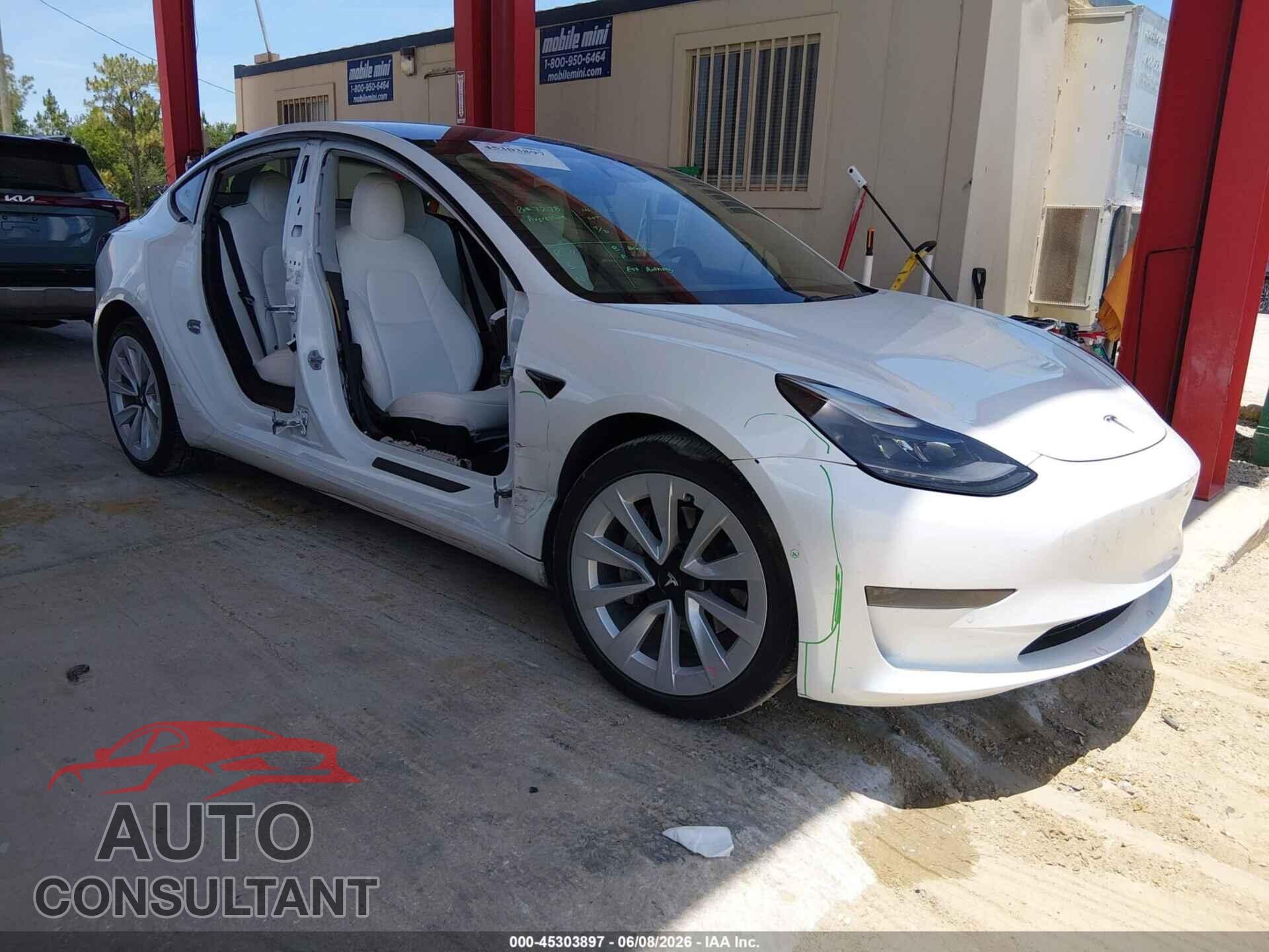 TESLA MODEL 3 2021 - 5YJ3E1EA8MF987704