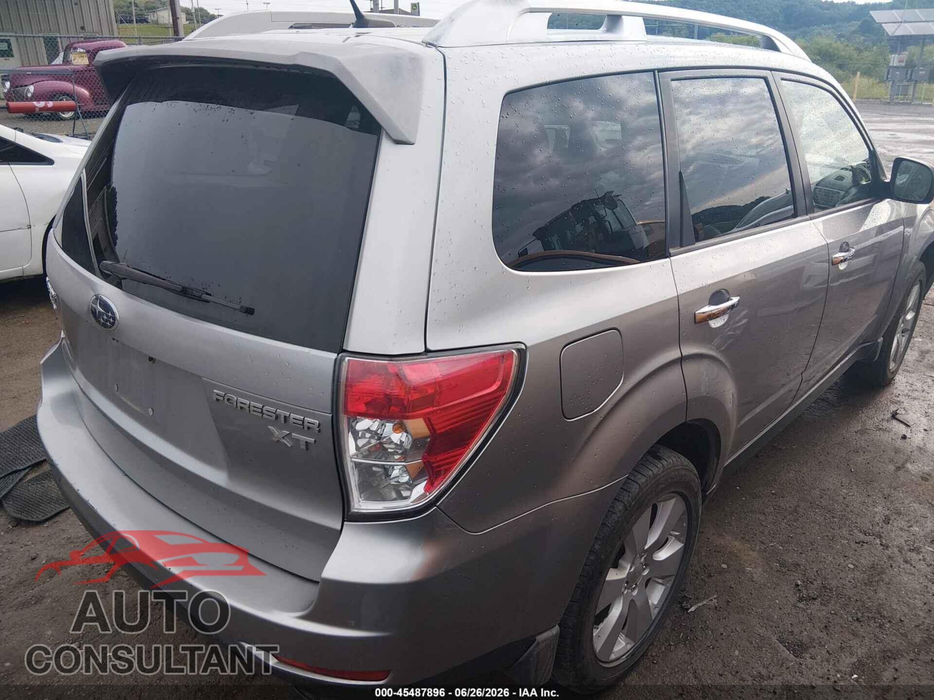 SUBARU FORESTER 2011 - JF2SHGGC2BH720643