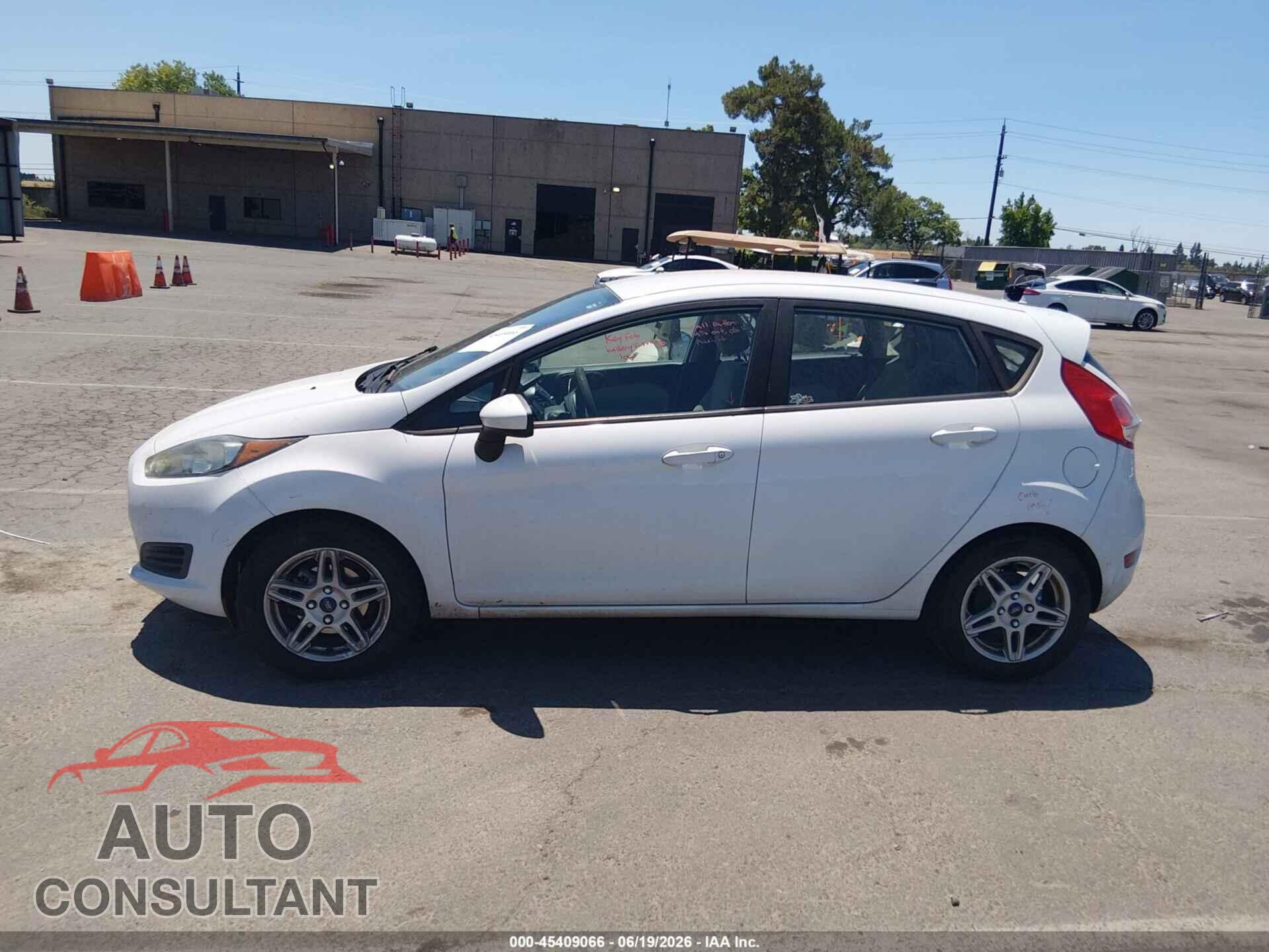 FORD FIESTA 2017 - 3FADP4EJXHM140481