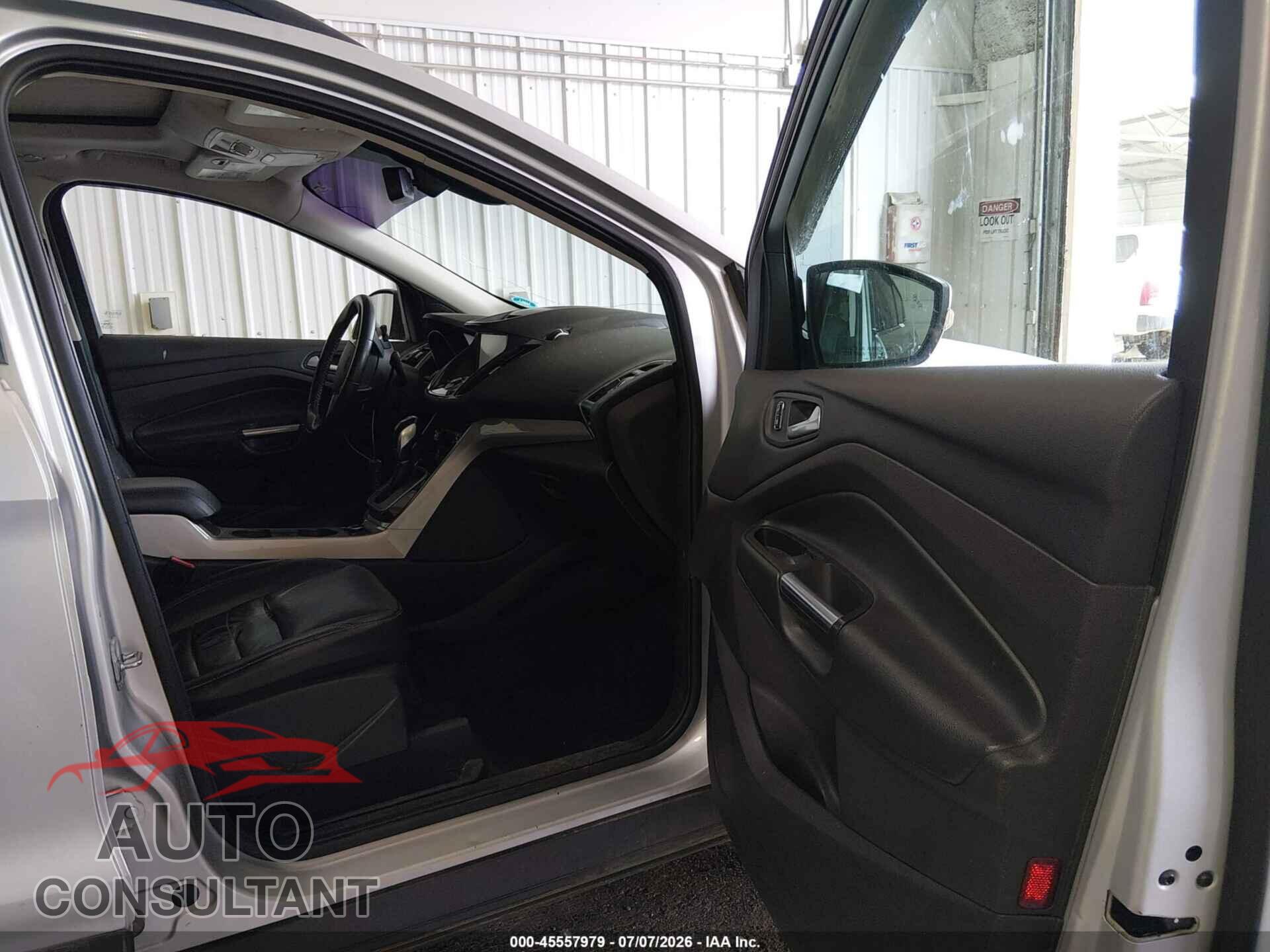 FORD ESCAPE 2013 - 1FMCU9H92DUC36507
