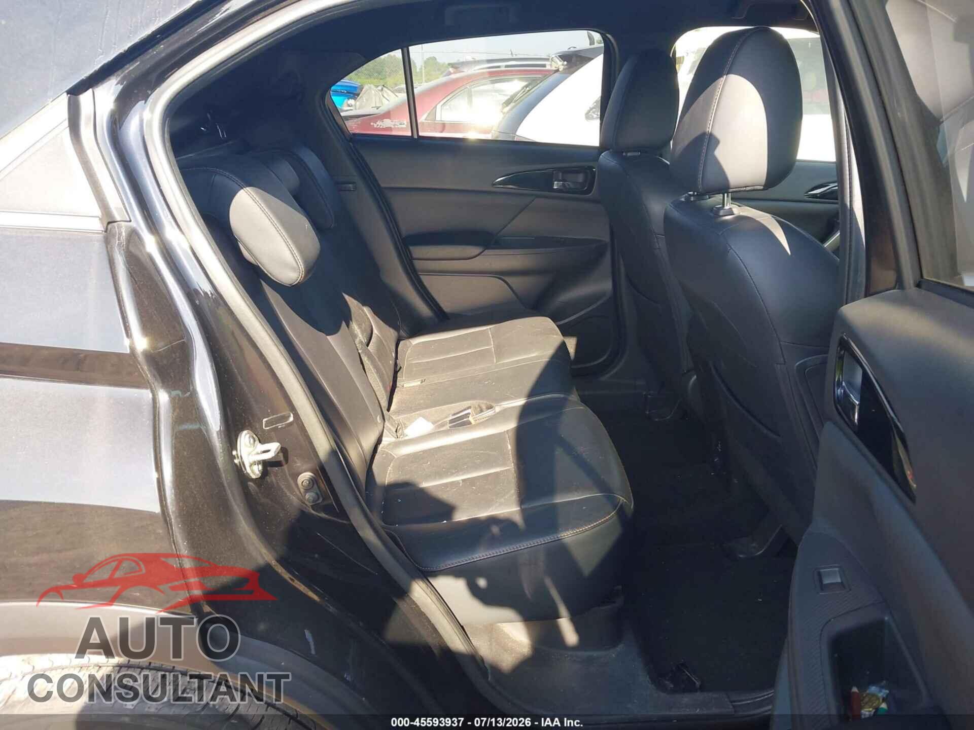 MITSUBISHI ECLIPSE CROSS 2020 - JA4AT5AAXLZ042928