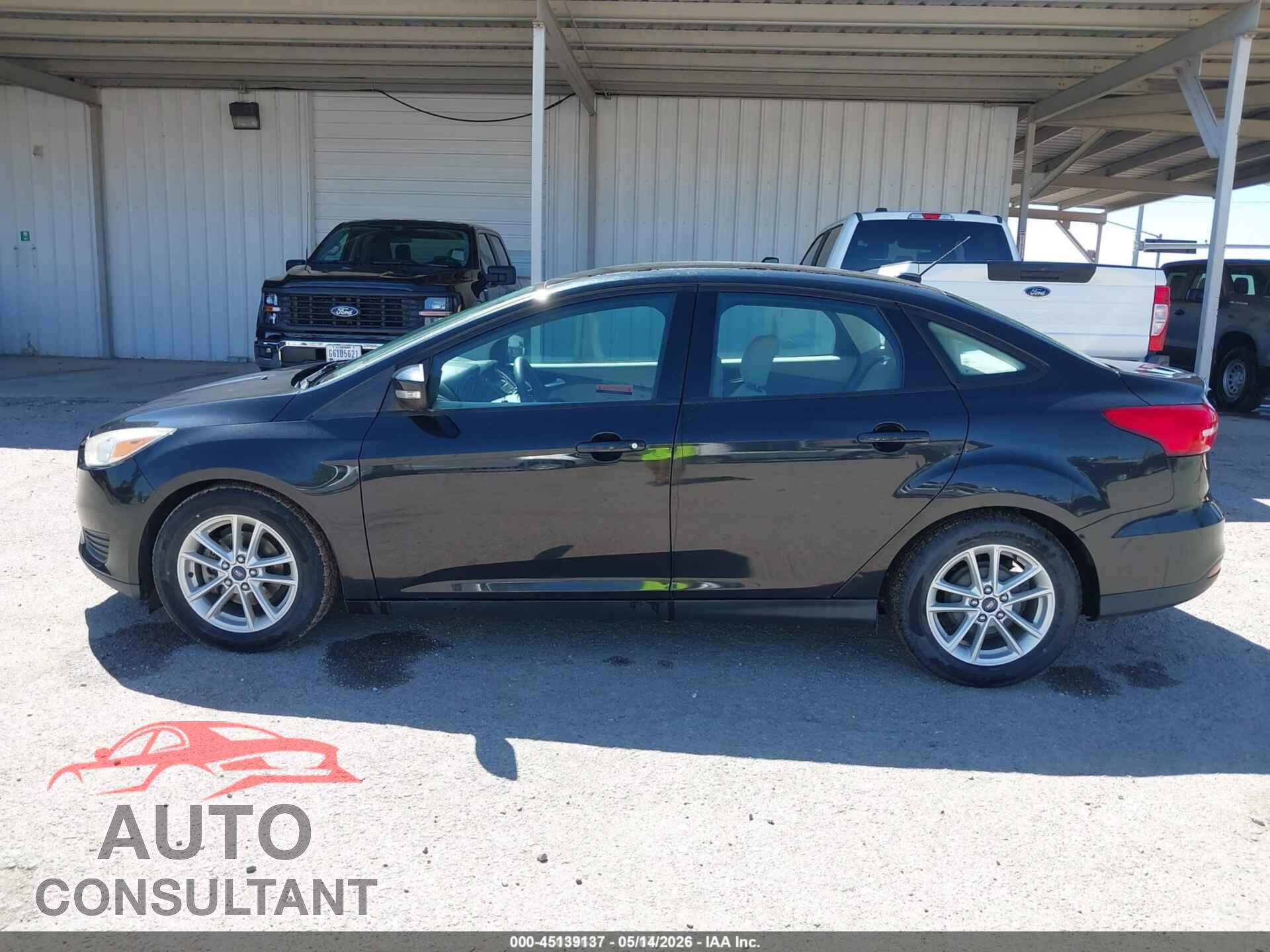 FORD FOCUS 2015 - 1FADP3F22FL349875