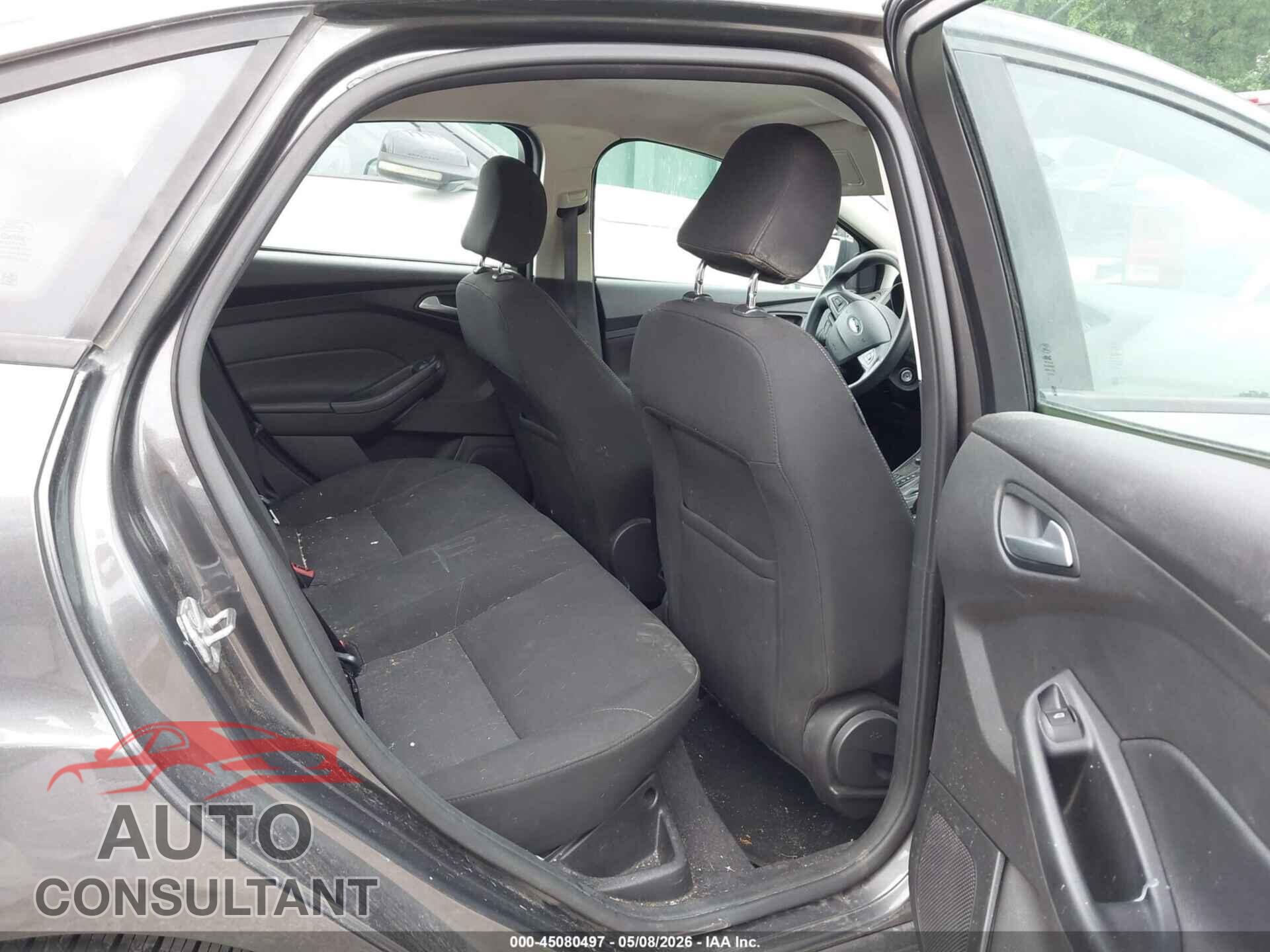 FORD FOCUS 2015 - 1FADP3F23FL327223