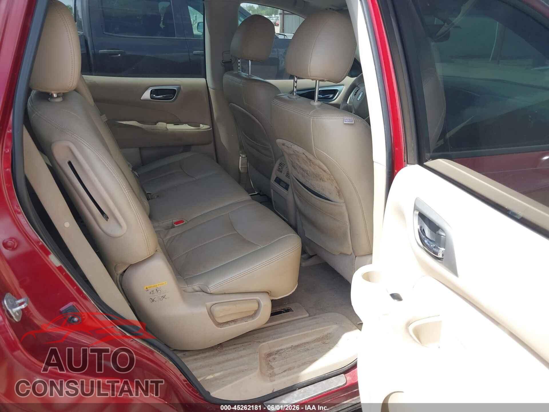 NISSAN PATHFINDER 2015 - 5N1AR2MN6FC643855