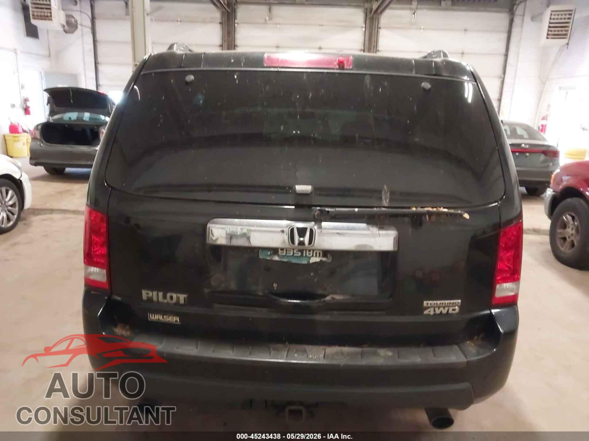 HONDA PILOT 2011 - 5FNYF4H98BB017547