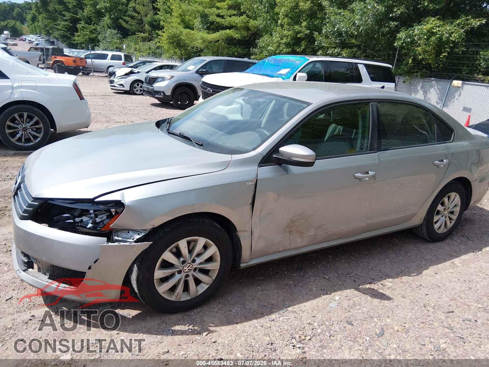 VOLKSWAGEN PASSAT 2014 - 1VWAT7A35EC080900