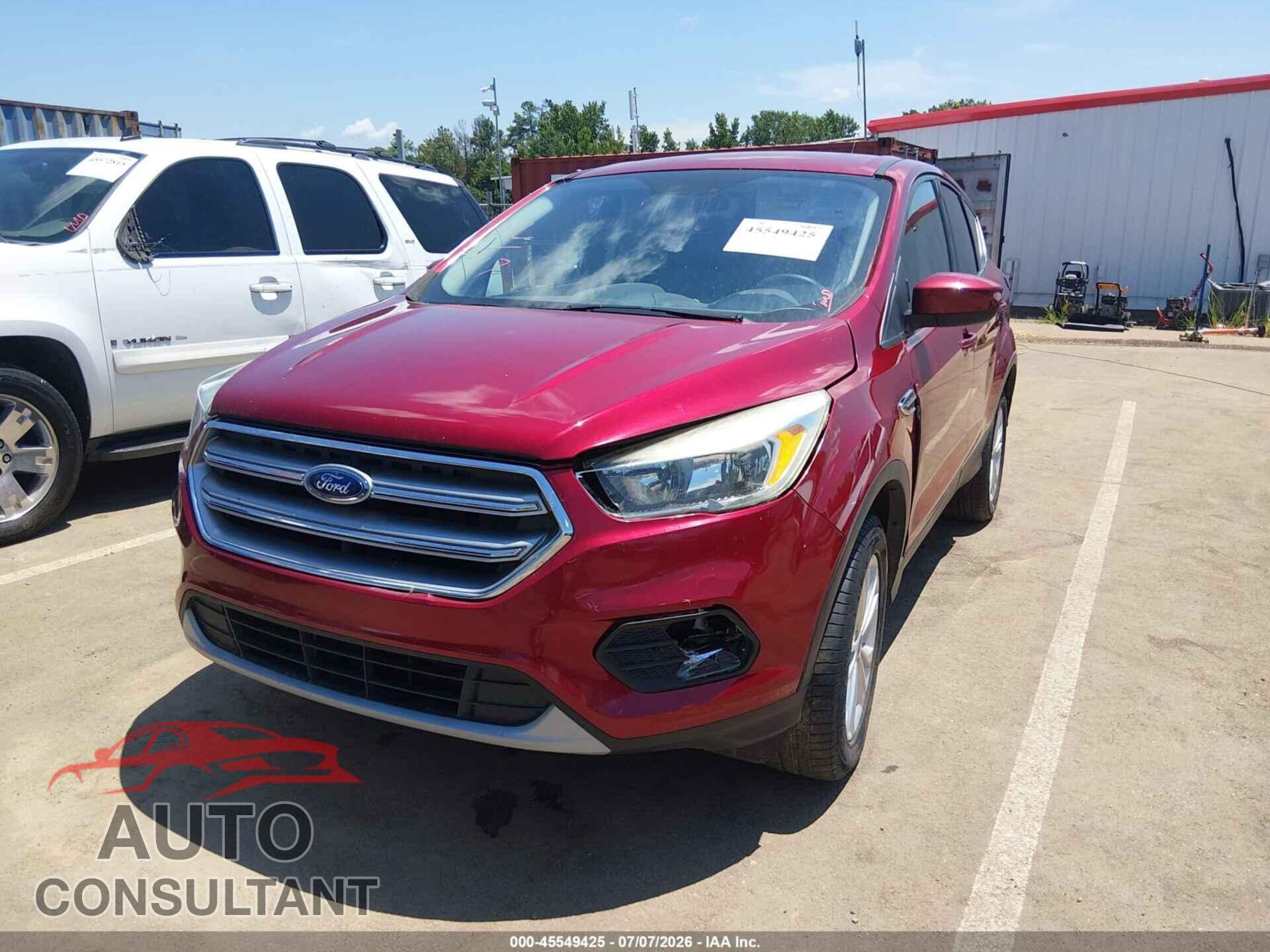 FORD ESCAPE 2017 - 1FMCU0GD8HUB72853