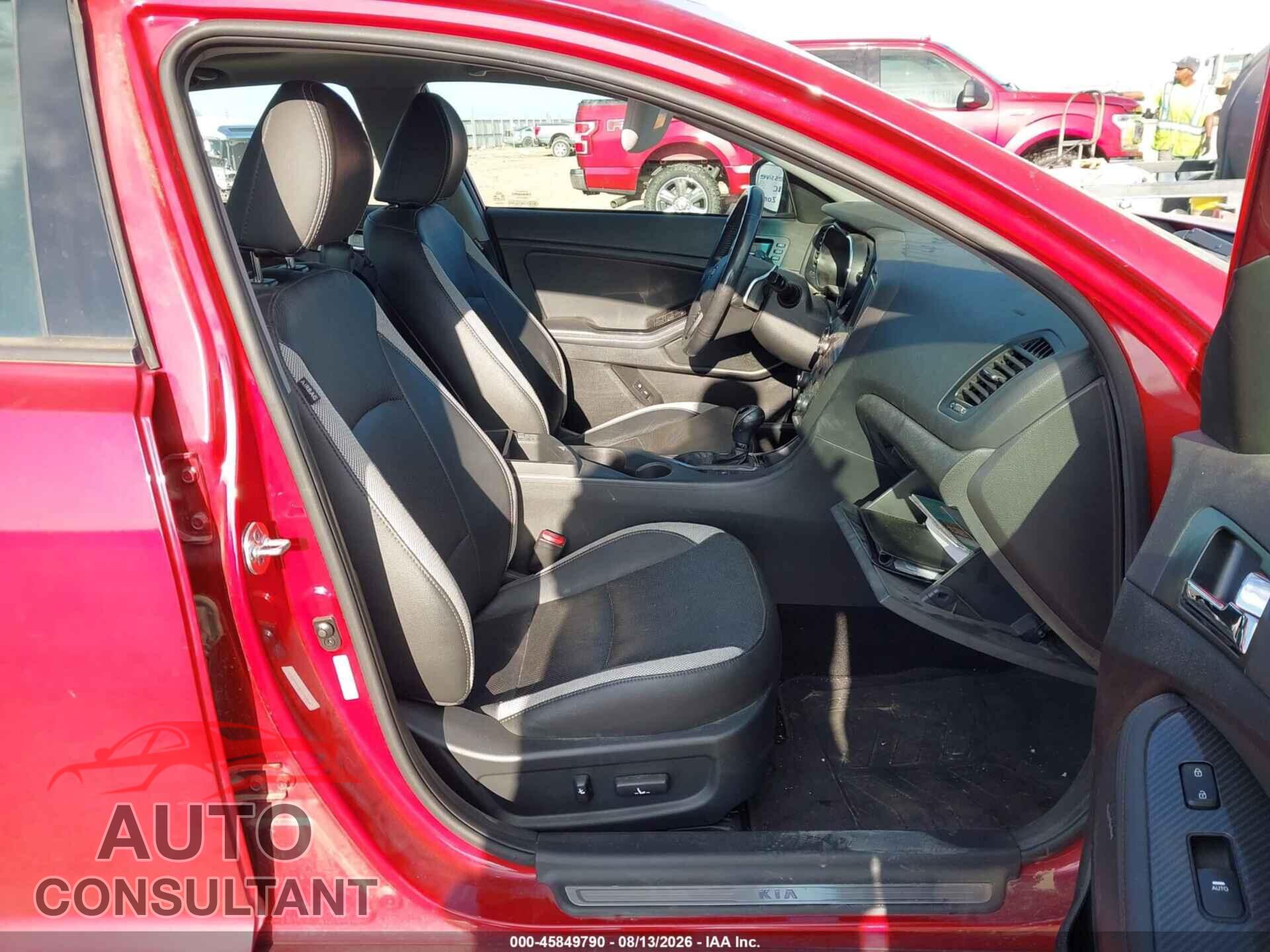 KIA OPTIMA 2012 - 5XXGR4A64CG060638