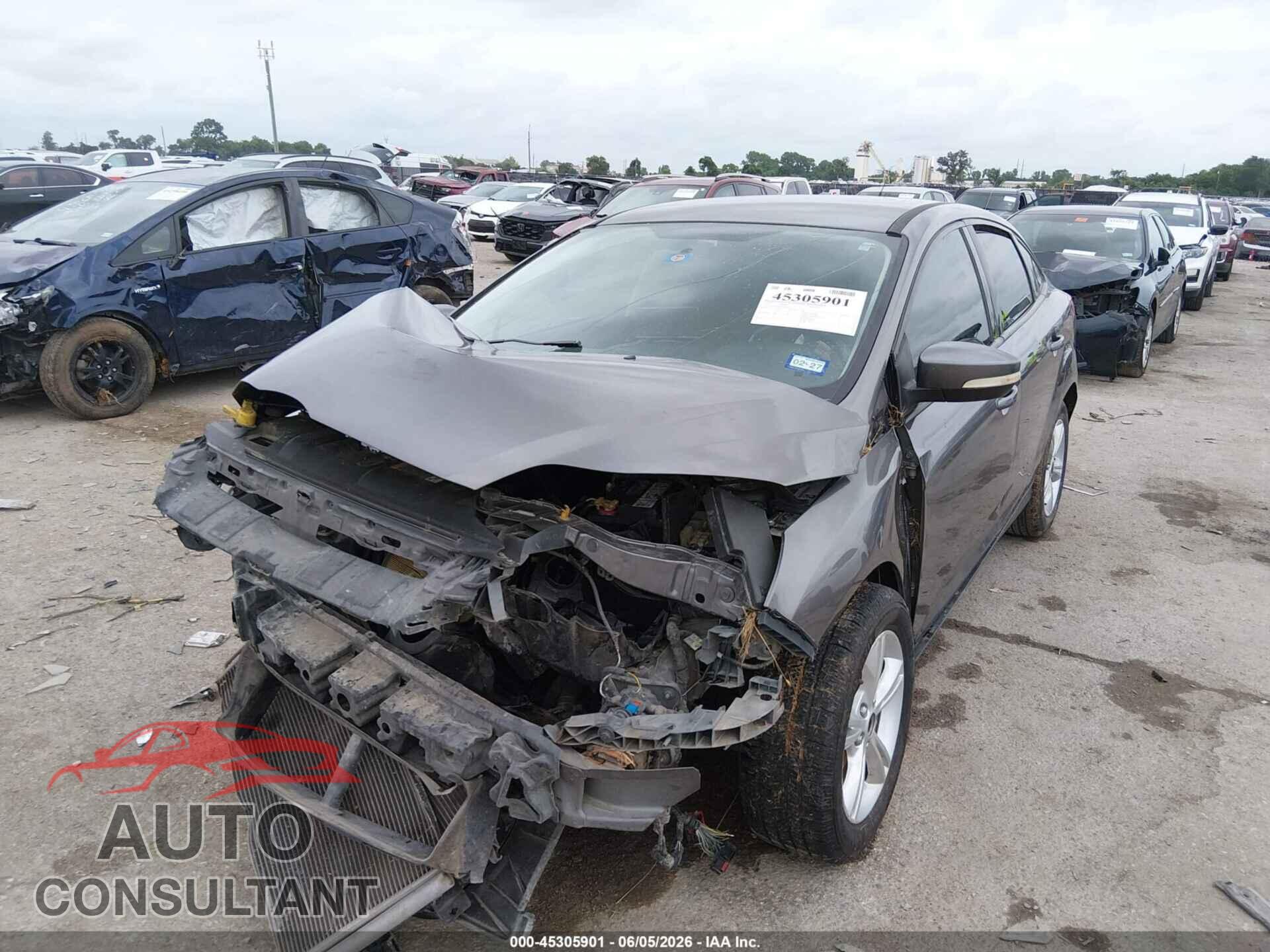 FORD FOCUS 2014 - 1FADP3F26EL339073