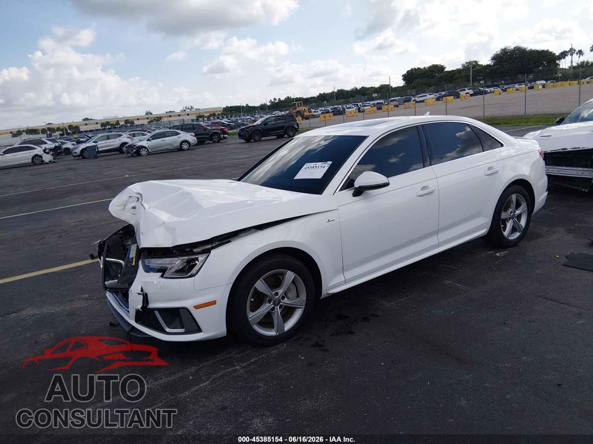 AUDI A4 2019 - WAUDNAF47KA053663