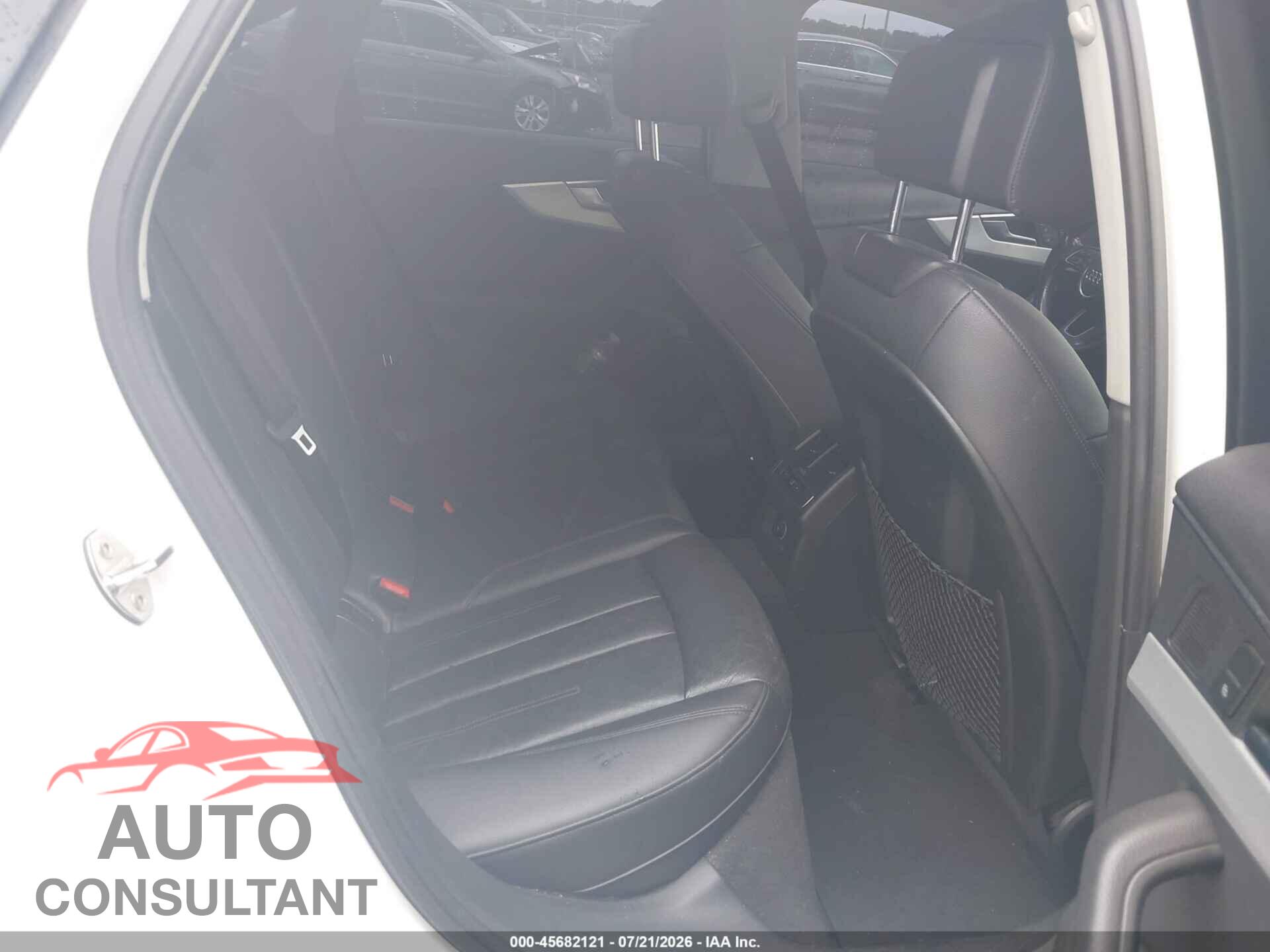 AUDI A4 2017 - WAUCNAF48HA119089
