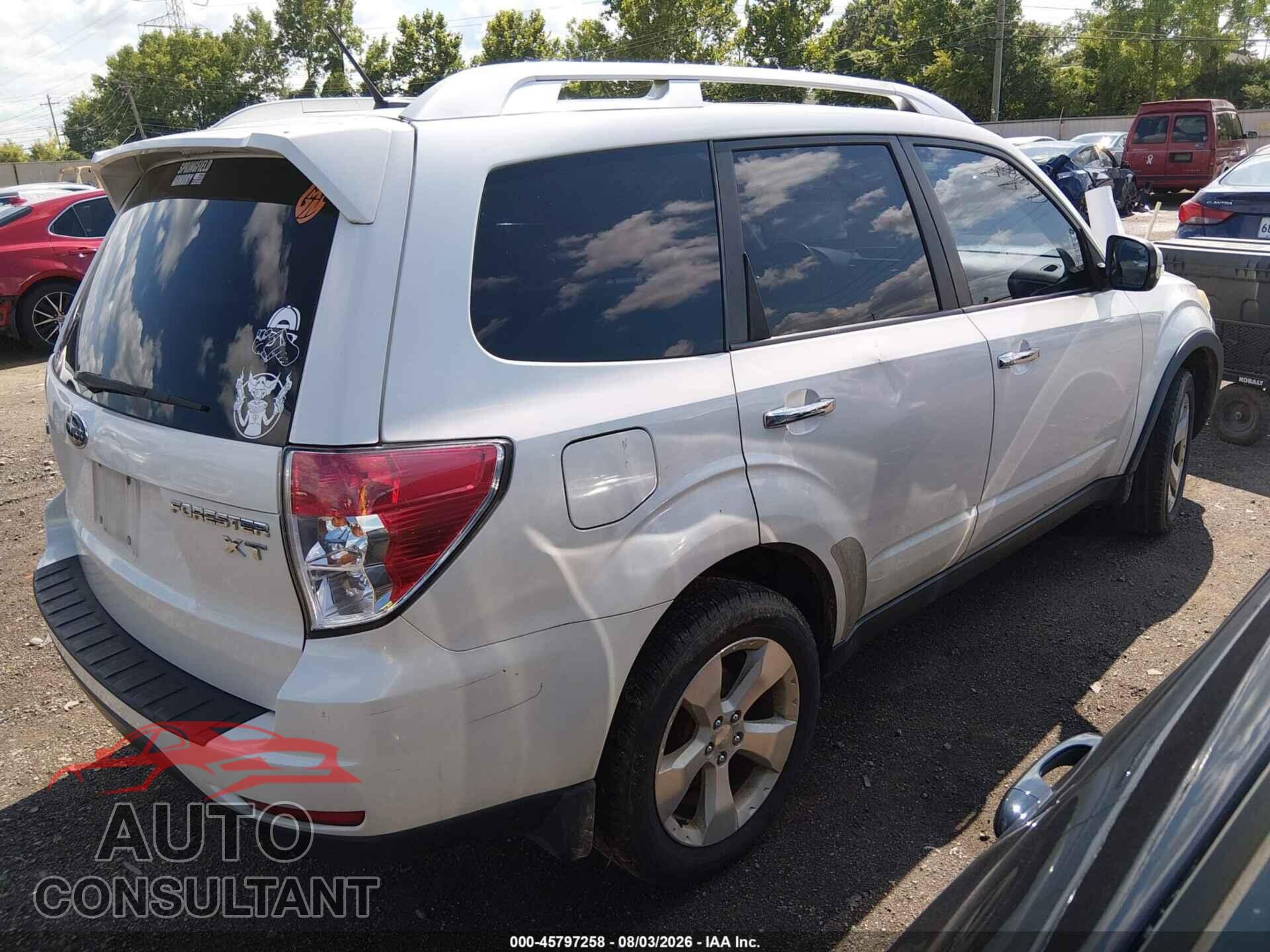SUBARU FORESTER 2011 - JF2SHGGC7BH768798