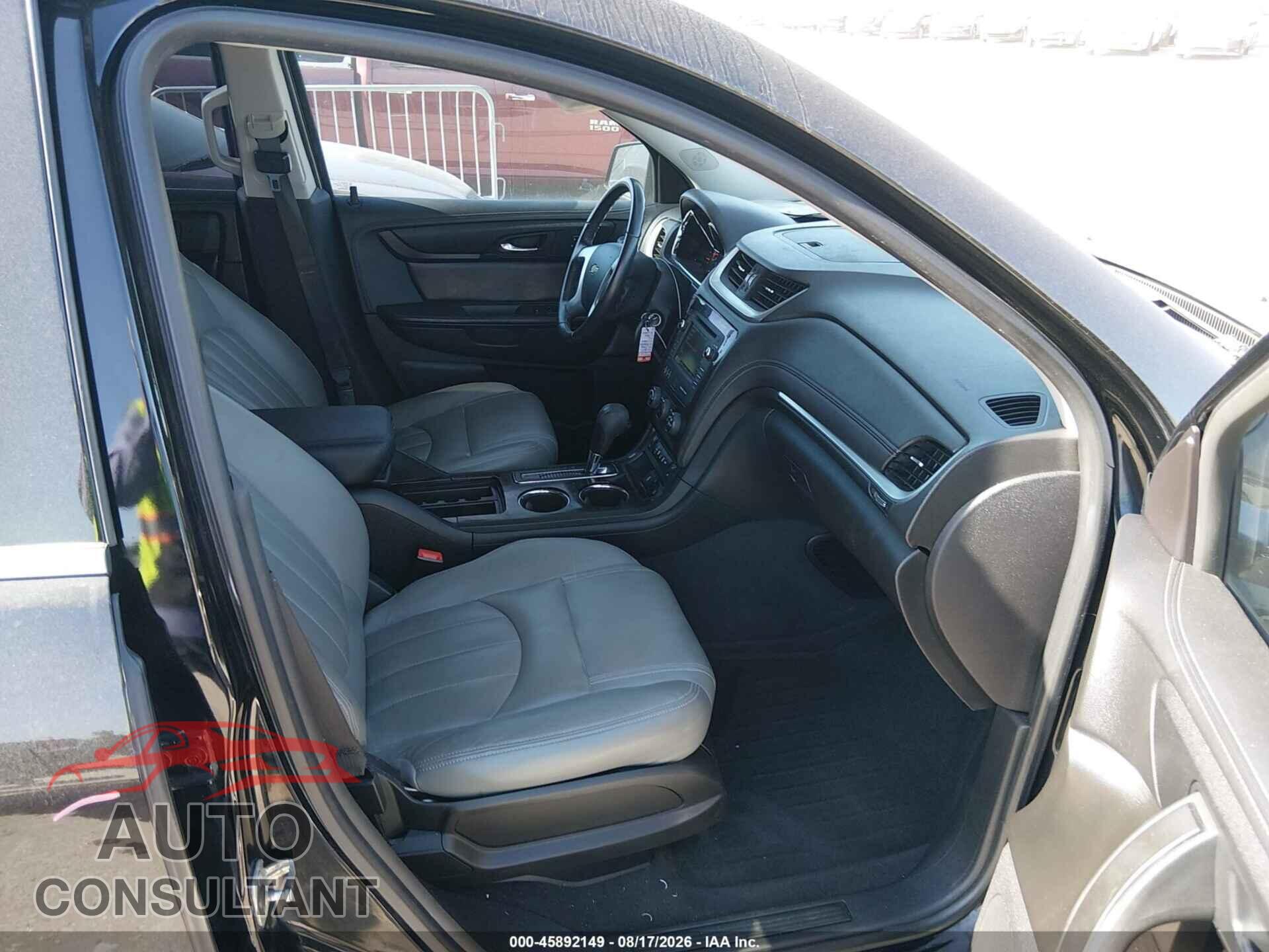 CHEVROLET TRAVERSE 2017 - 1GNKRGKD9HJ202517