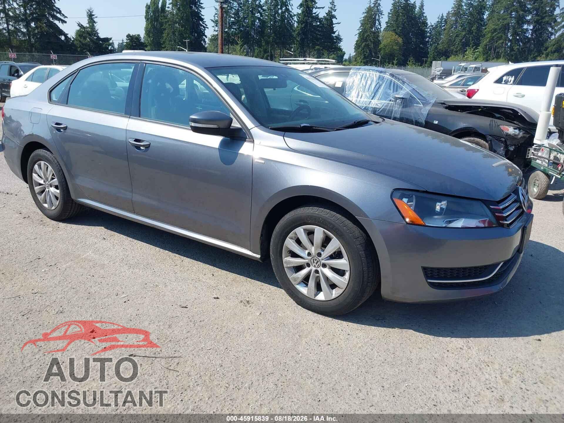VOLKSWAGEN PASSAT 2015 - 1VWAT7A34FC018356