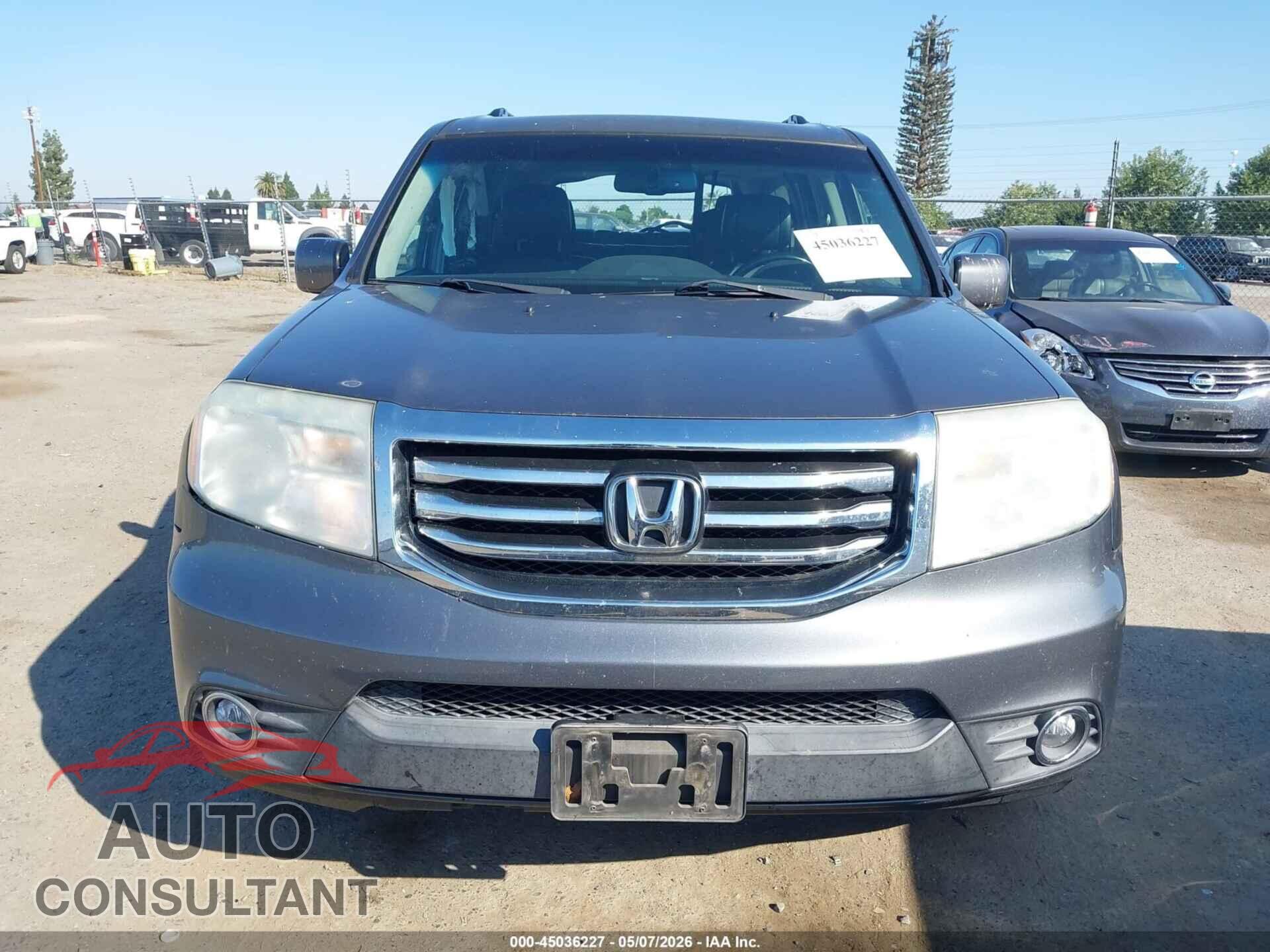 HONDA PILOT 2012 - 5FNYF4H52CB046833