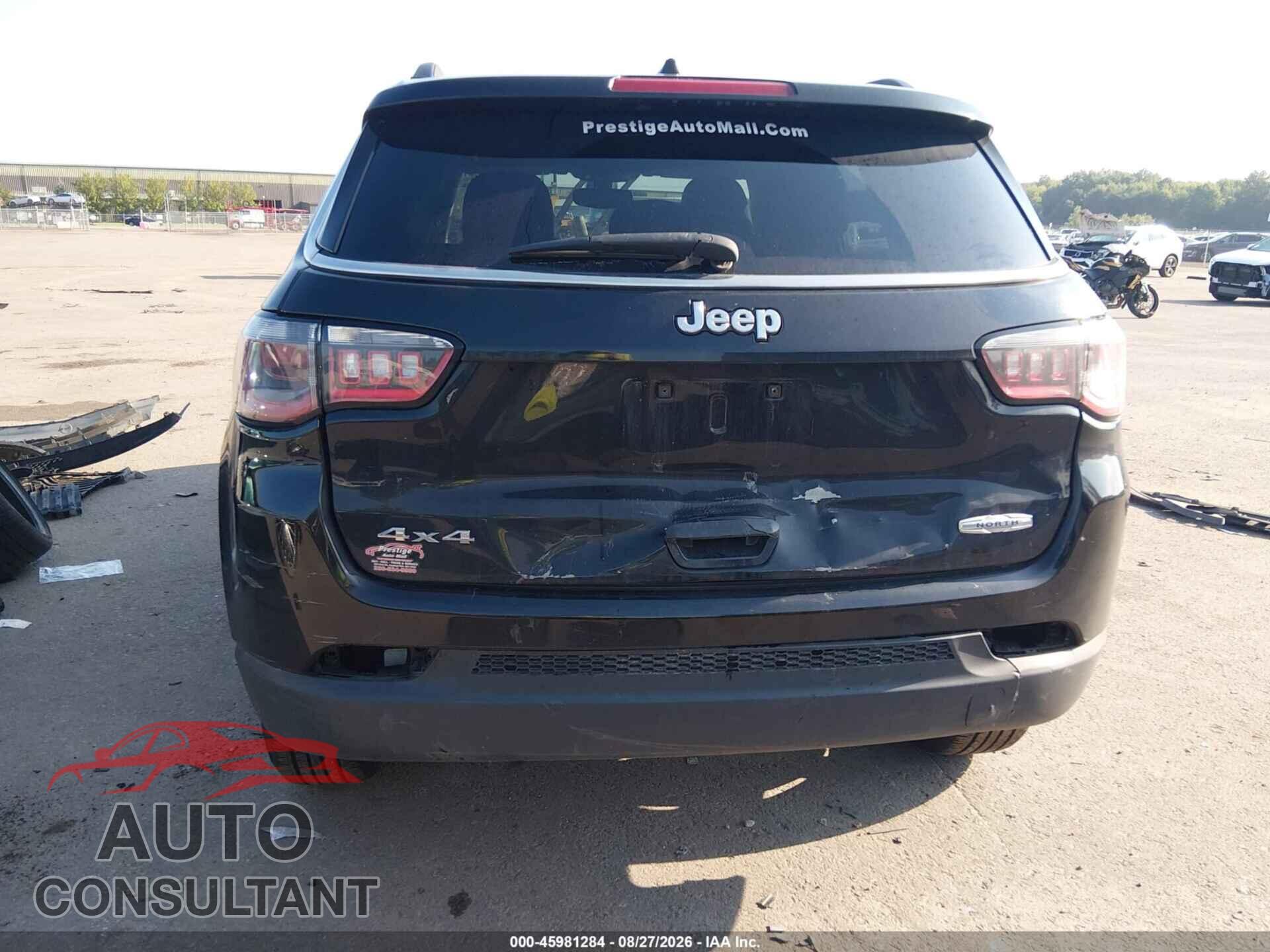 JEEP COMPASS 2018 - 3C4NJDBB7JT128104
