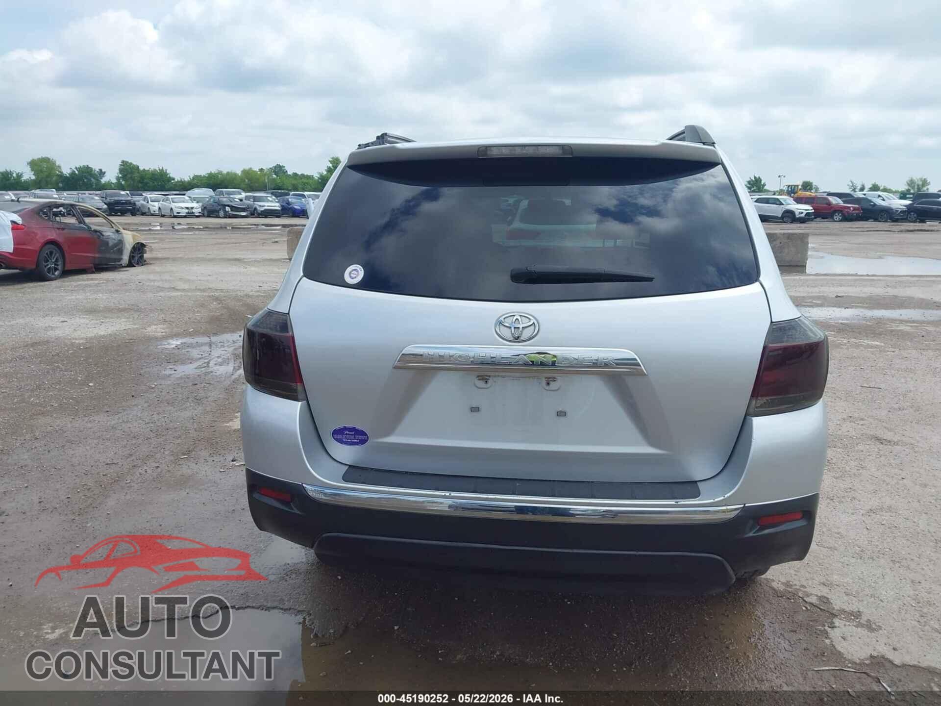 TOYOTA HIGHLANDER 2013 - 5TDZK3EH8DS102831