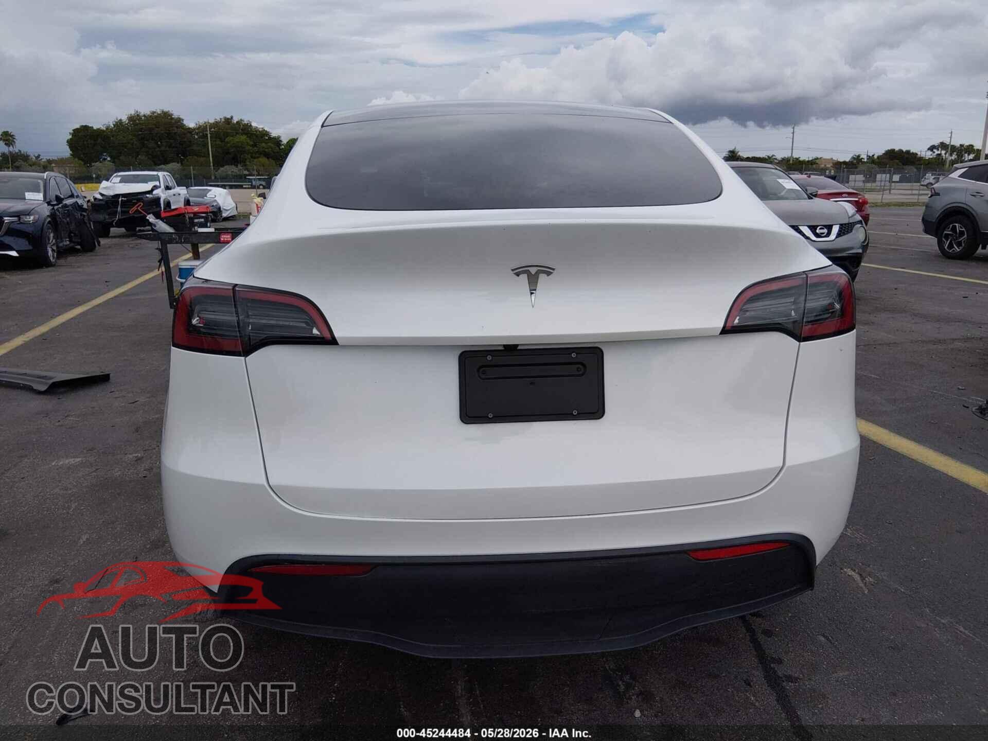 TESLA MODEL Y 2023 - 7SAYGDEDXPF922789
