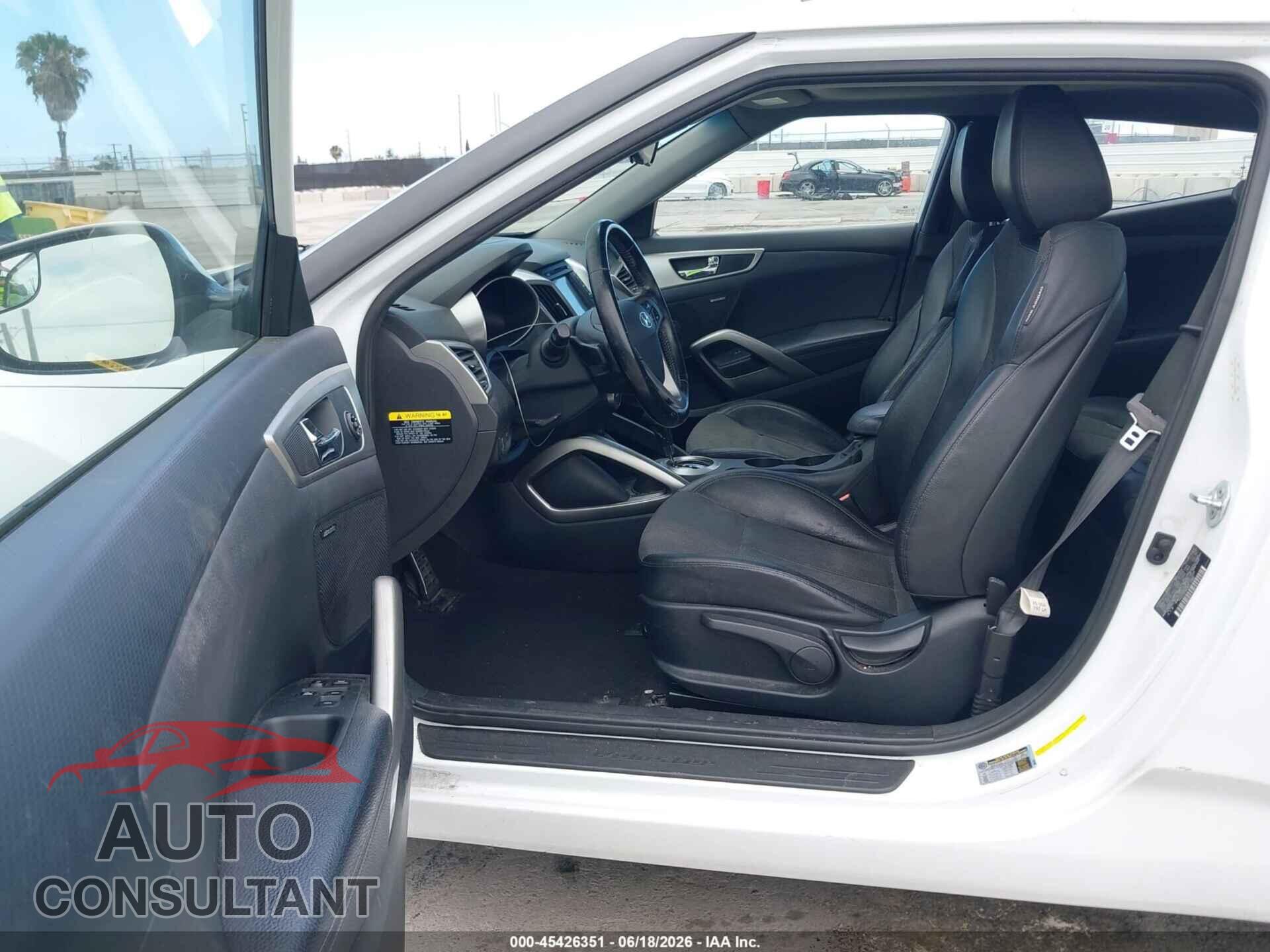HYUNDAI VELOSTER 2014 - KMHTC6AD3EU211925
