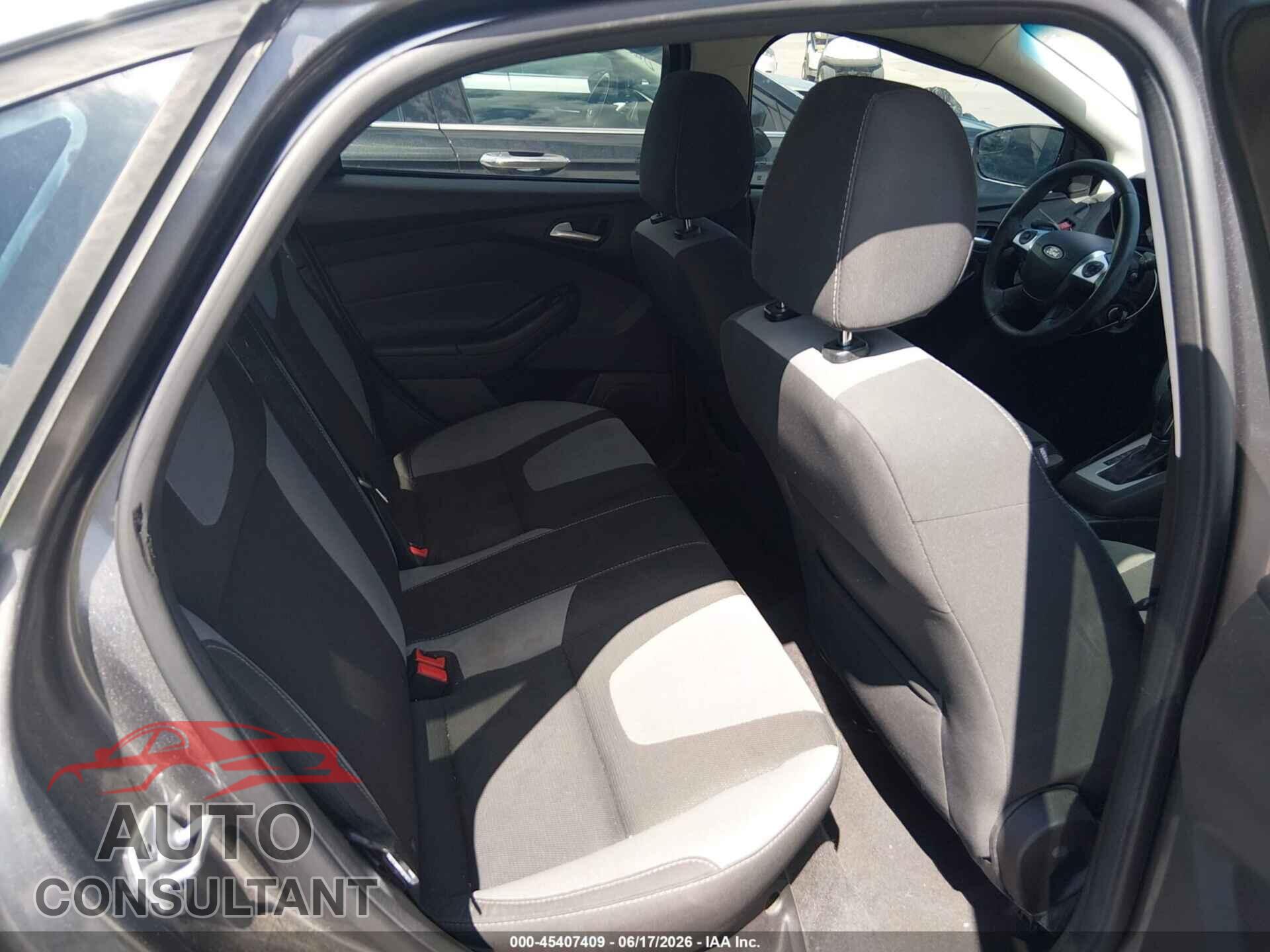 FORD FOCUS 2014 - 1FADP3F25EL111114