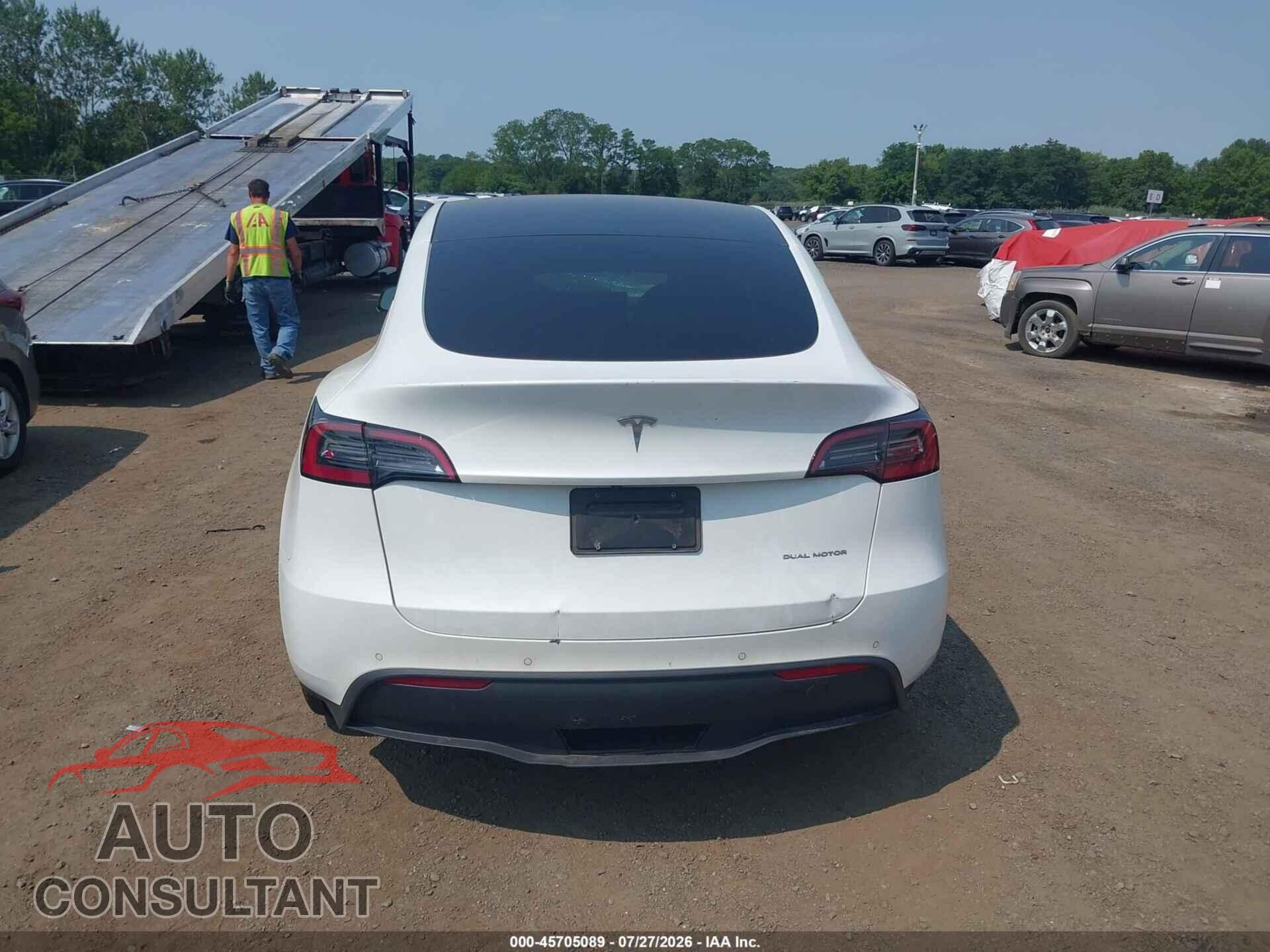TESLA MODEL Y 2022 - 7SAYGDEE7NA009992