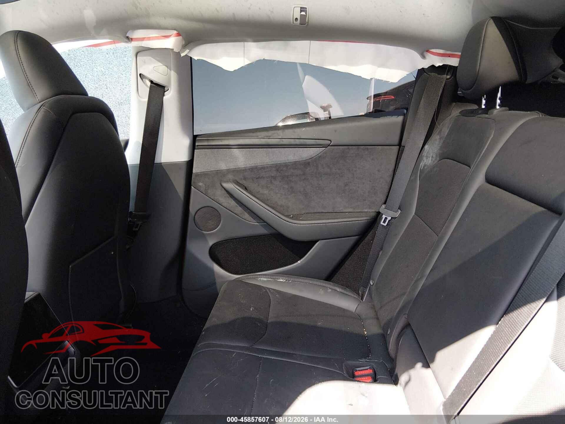 TESLA MODEL Y 2026 - 7SAYGDEE7TF556308