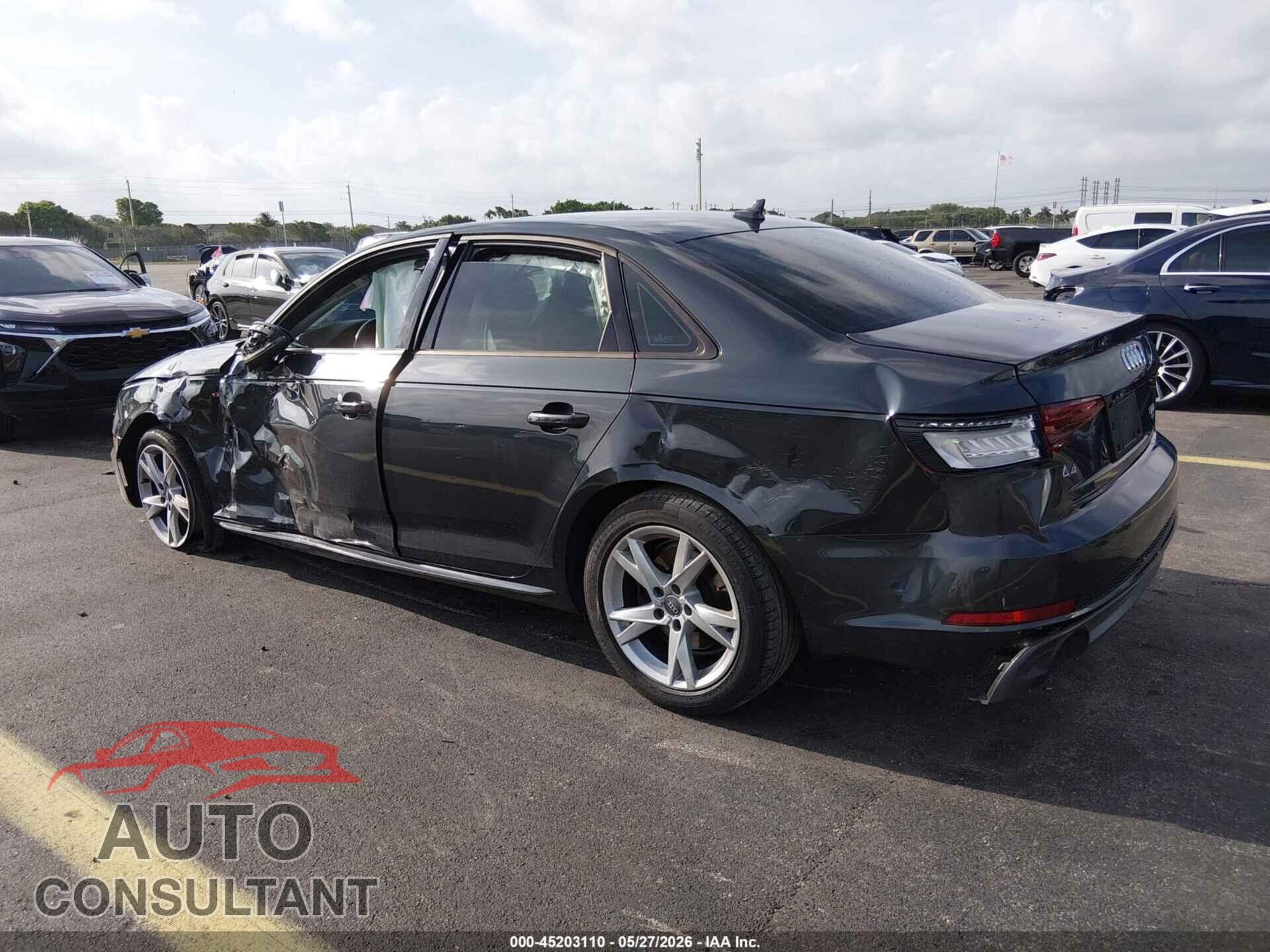 AUDI A4 2018 - WAUKMAF47JA233752