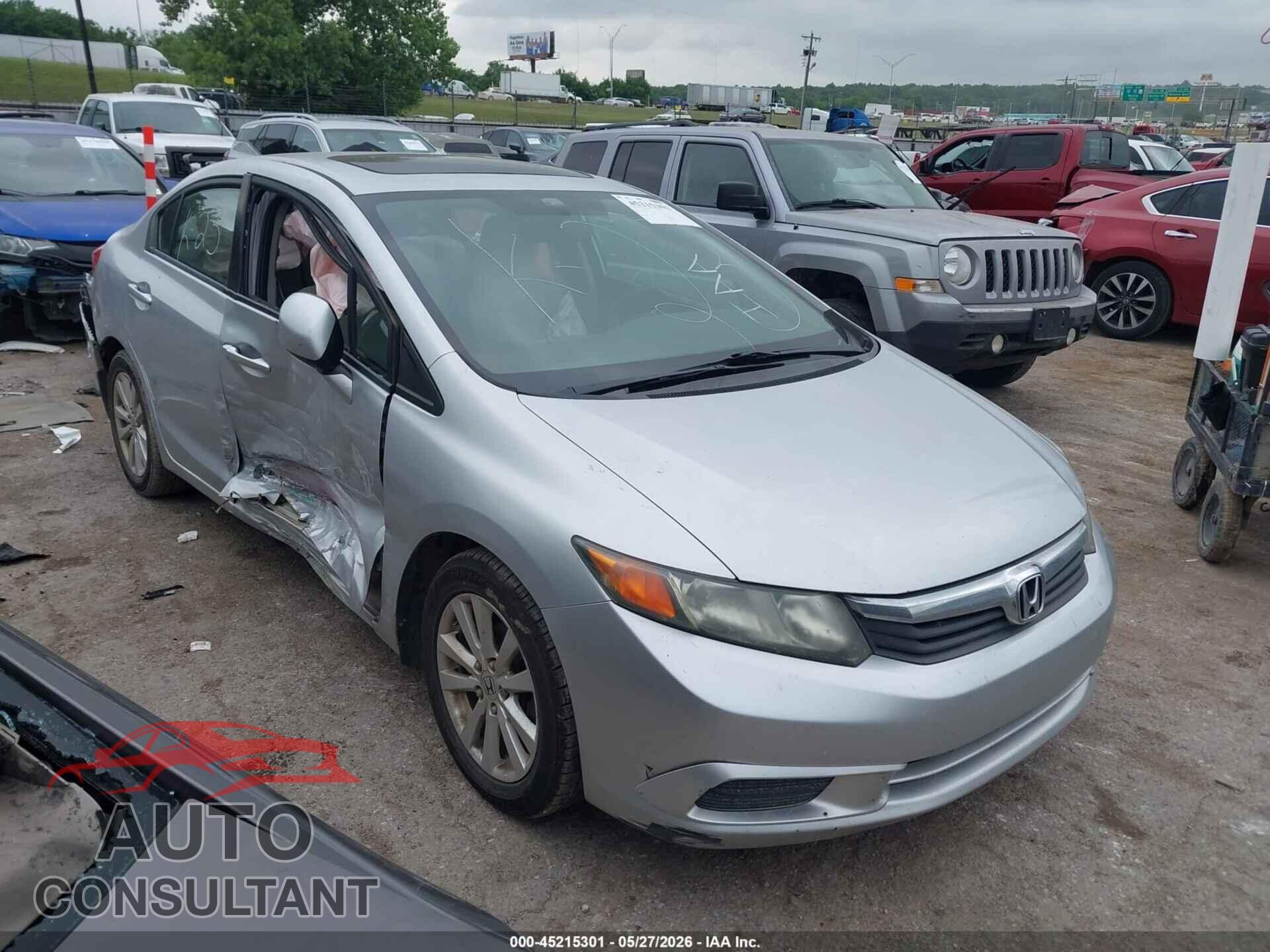 HONDA CIVIC 2012 - 2HGFB2F86CH598917