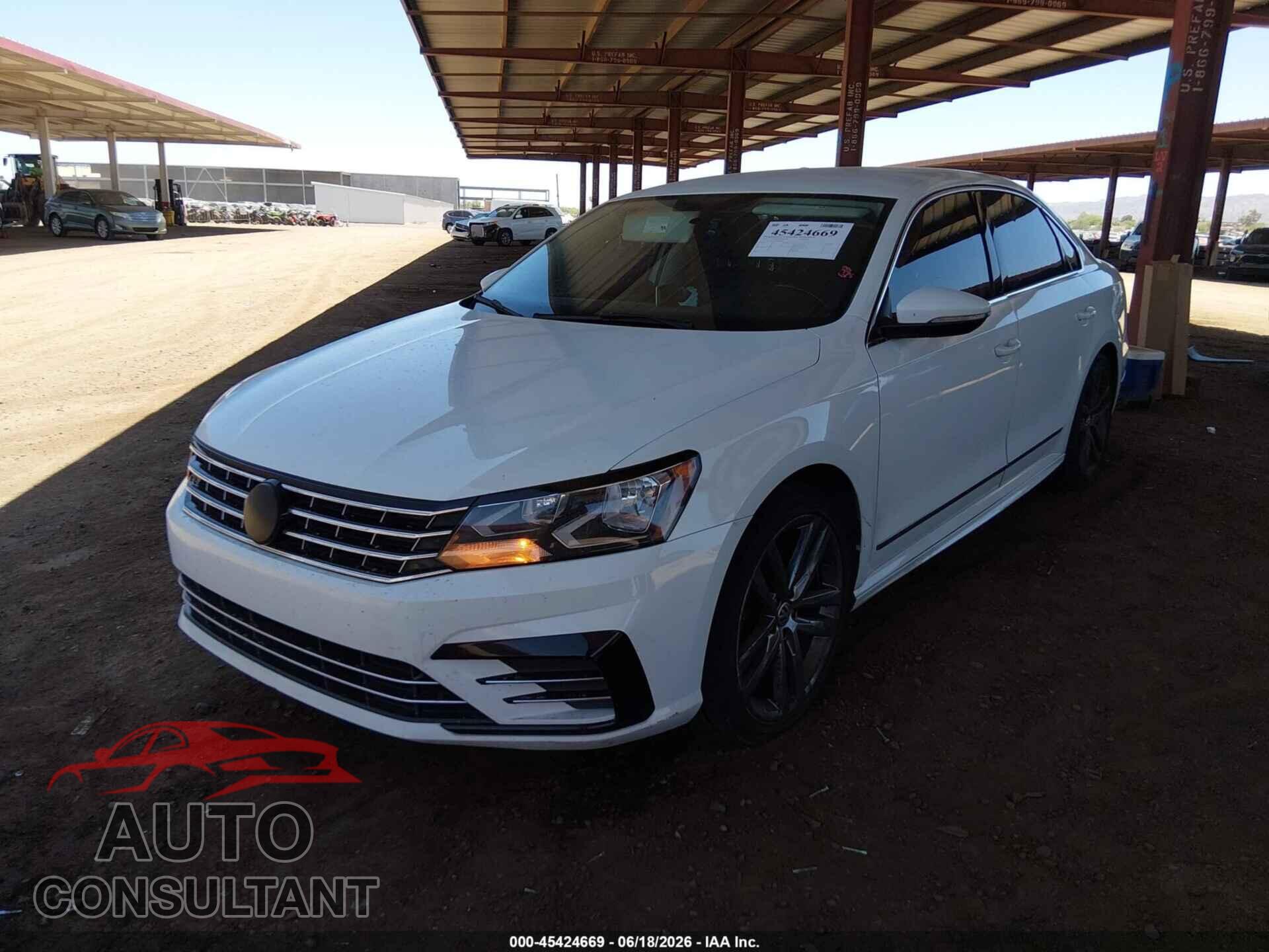 VOLKSWAGEN PASSAT 2017 - 1VWDT7A39HC068203