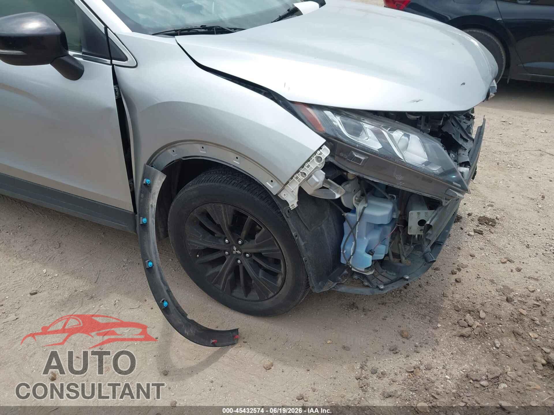 MITSUBISHI ECLIPSE CROSS 2018 - JA4AT4AA1JZ046843